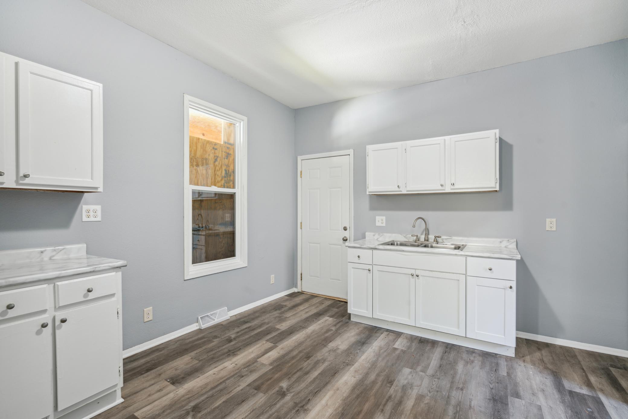 View of Residential Income at 2512 6th Street, Minneapolis MN 55411, Minneapolis (9 of 68) - Mike Wilen | Minnesota Team Real Estate
