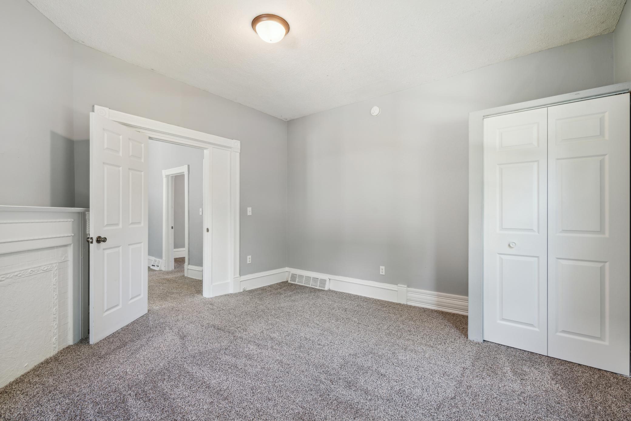 View of Residential Income at 2512 6th Street, Minneapolis MN 55411, Minneapolis (7 of 68) - Mike Wilen | Minnesota Team Real Estate