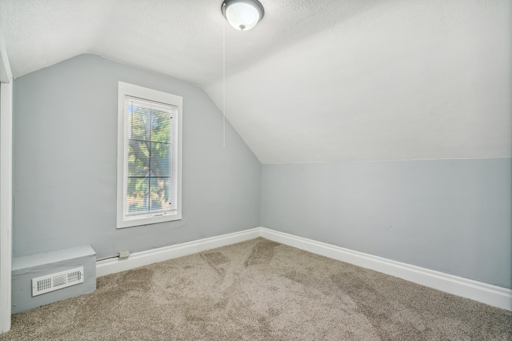 View of Residential Income at 2512 6th Street, Minneapolis MN 55411, Minneapolis (60 of 68) - Mike Wilen | Minnesota Team Real Estate
