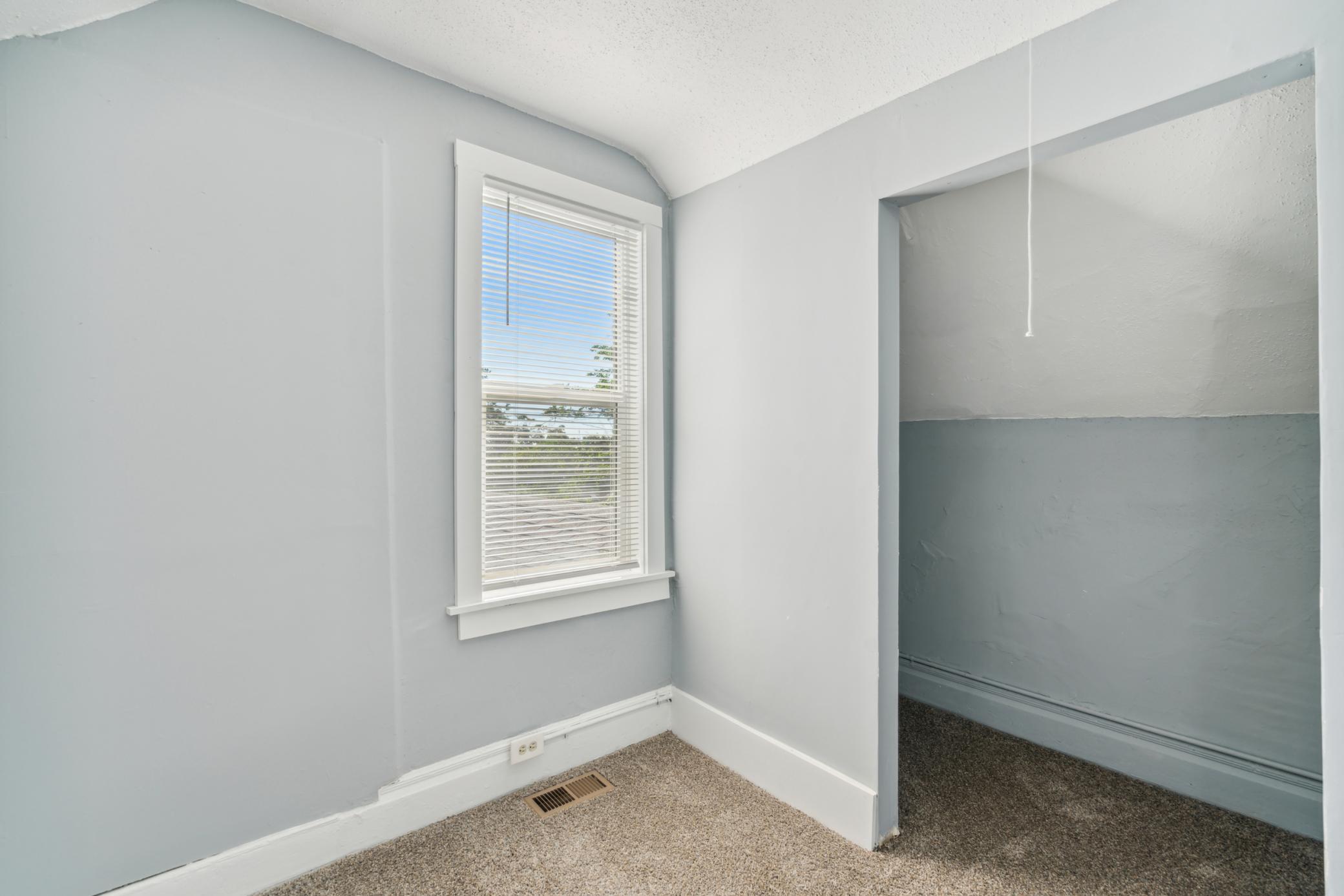 View of Residential Income at 2512 6th Street, Minneapolis MN 55411, Minneapolis (59 of 68) - Mike Wilen | Minnesota Team Real Estate