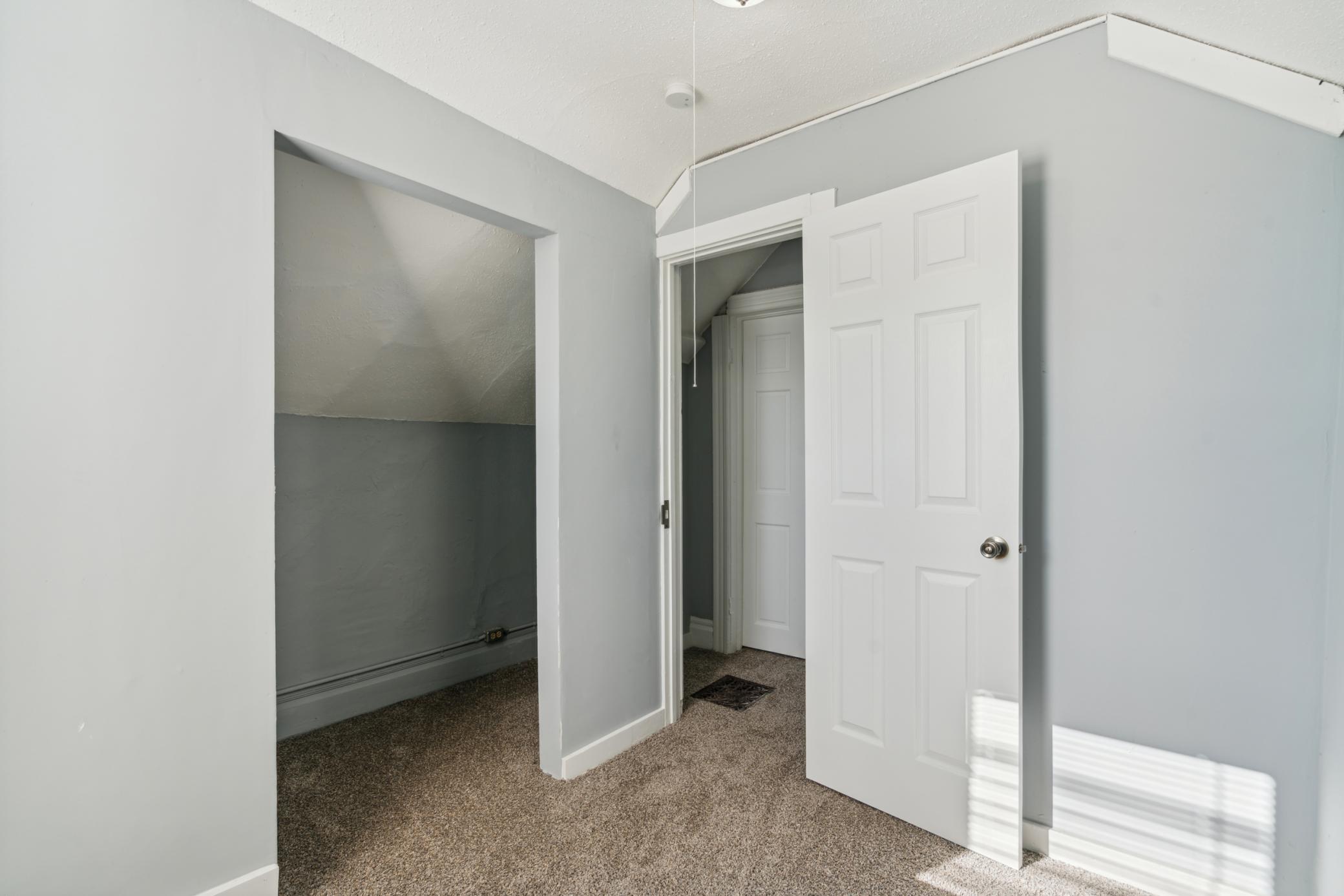 View of Residential Income at 2512 6th Street, Minneapolis MN 55411, Minneapolis (58 of 68) - Mike Wilen | Minnesota Team Real Estate