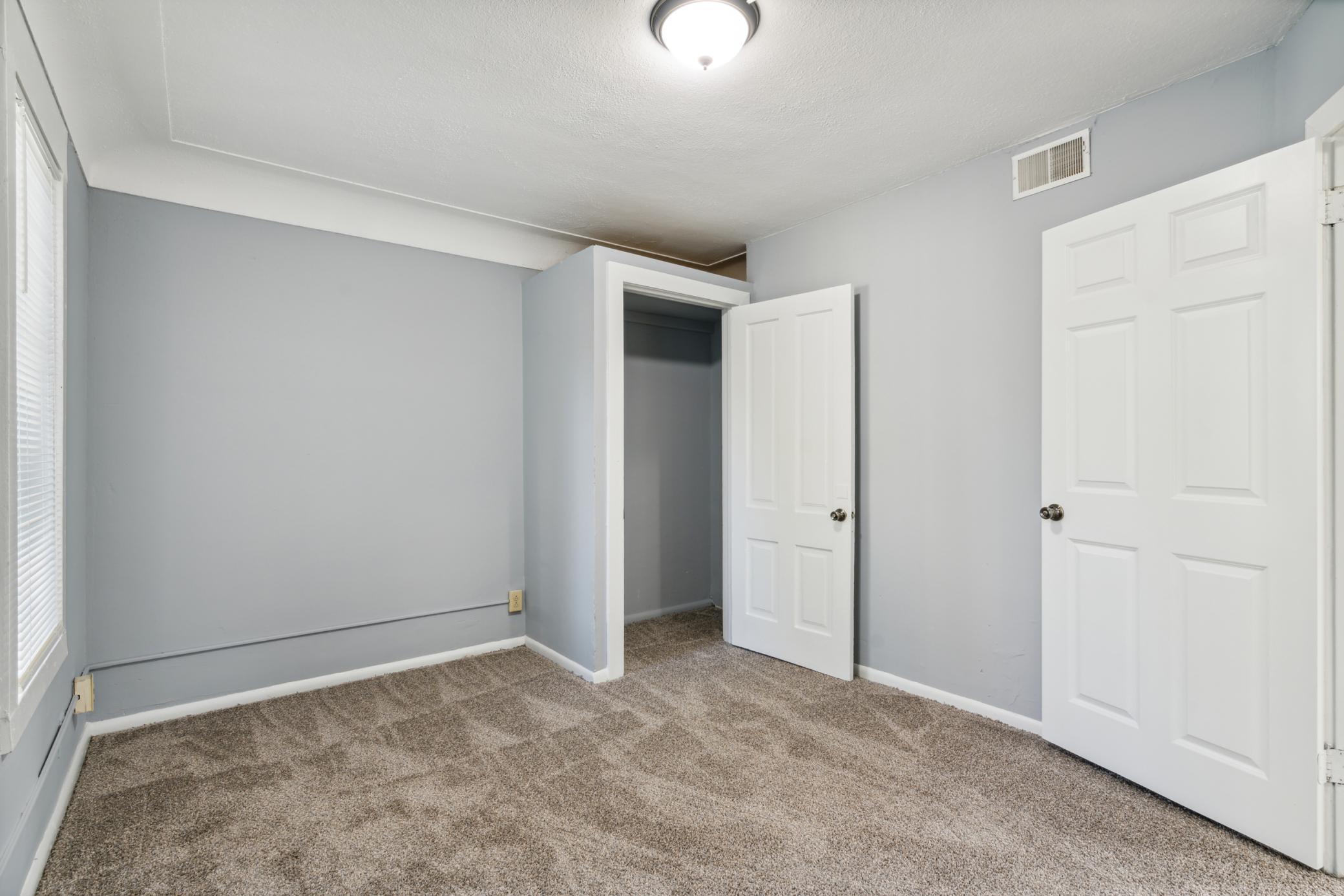 View of Residential Income at 2512 6th Street, Minneapolis MN 55411, Minneapolis (55 of 68) - Mike Wilen | Minnesota Team Real Estate