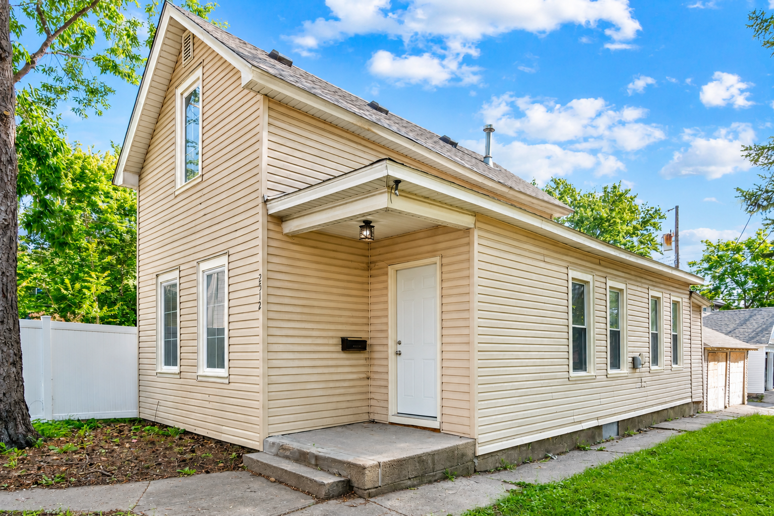 View of Residential Income at 2512 6th Street, Minneapolis MN 55411, Minneapolis (42 of 68) - Mike Wilen | Minnesota Team Real Estate