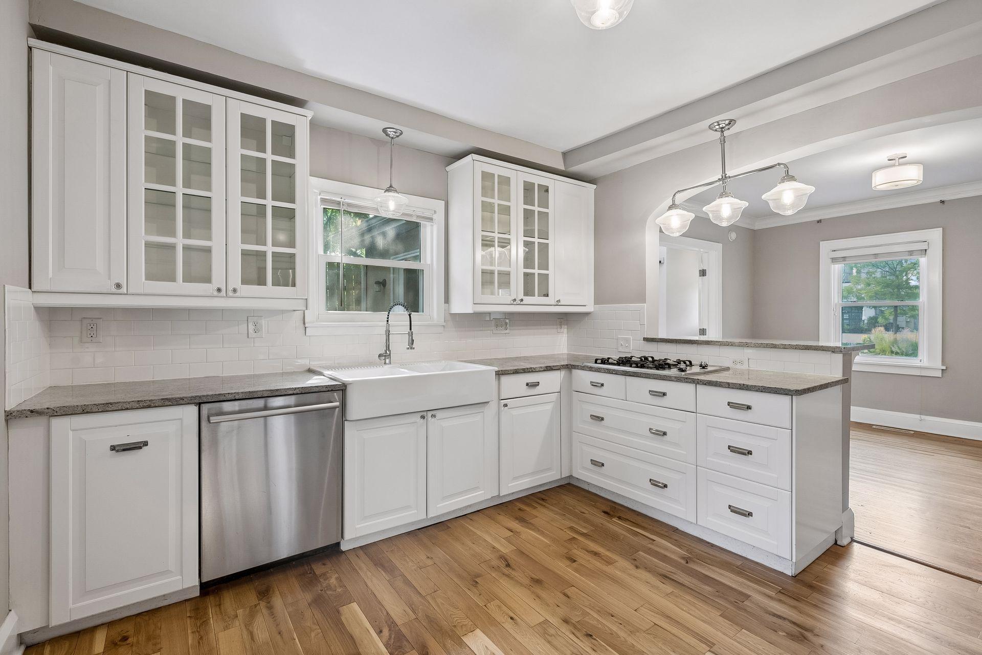 View of Residential at 2312 54th Street, Minneapolis MN 55410, Minneapolis (14 of 38) - Mike Wilen | Minnesota Team Real Estate