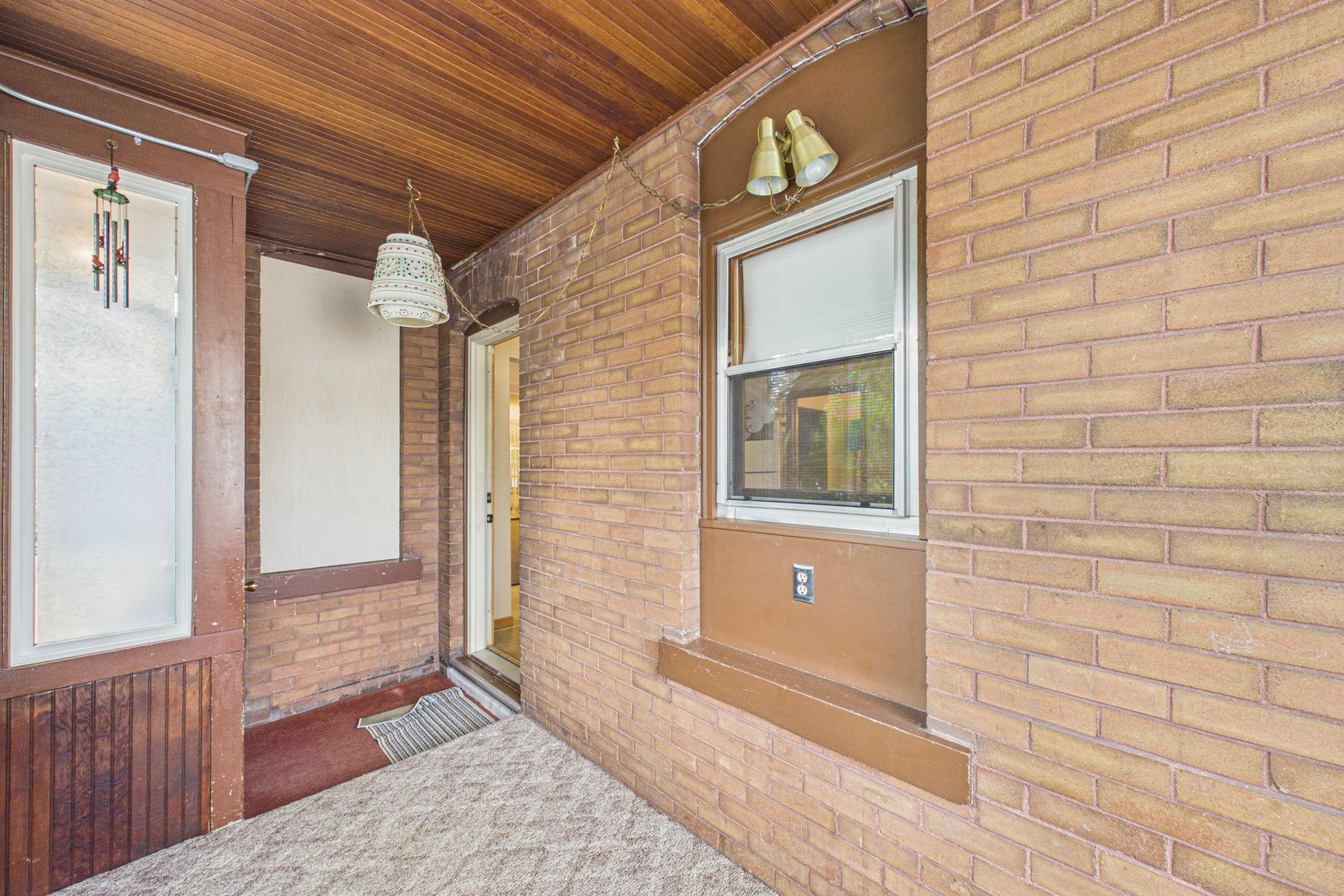 View of Residential at 992 Matilda Street, Saint Paul MN 55117, Saint Paul (14 of 31) - Mike Wilen | Minnesota Team Real Estate