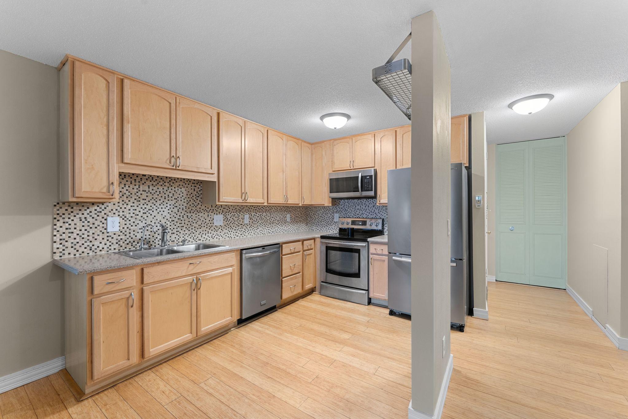View of Residential at 2800 Hamline Avenue #313, Roseville MN 55113, Roseville (5 of 16) - Mike Wilen | Minnesota Team Real Estate