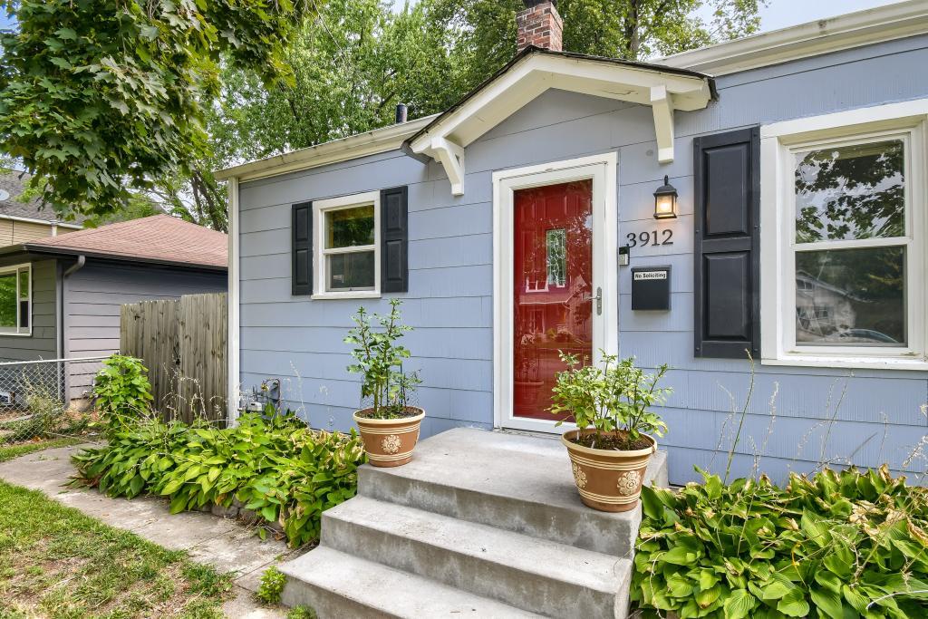 View of Residential at 3912 Vera Cruz Avenue, Robbinsdale MN 55422, Robbinsdale (2 of 15) - Mike Wilen | Minnesota Team Real Estate
