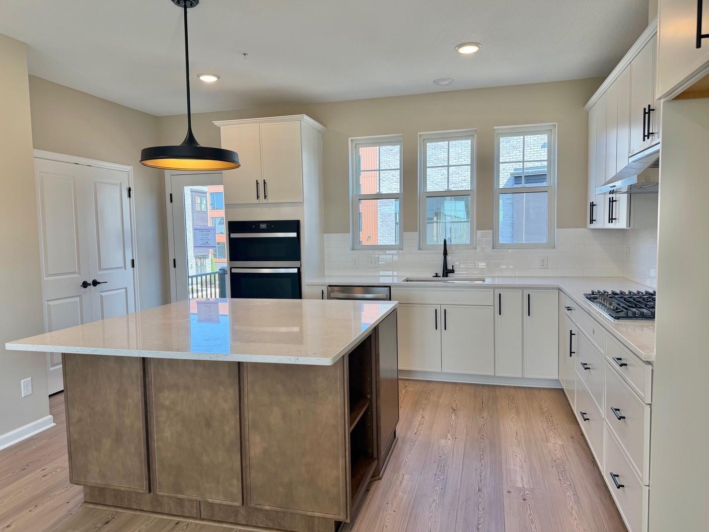 View of Residential at 2265 Beechwood Avenue, Saint Paul MN 55116, Saint Paul (14 of 44) - Mike Wilen | Minnesota Team Real Estate