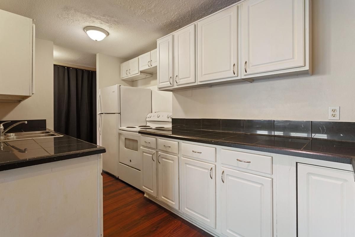 View of Residential at 2616 Harriet Avenue #110, Minneapolis MN 55408, Minneapolis (3 of 12) - Mike Wilen | Minnesota Team Real Estate