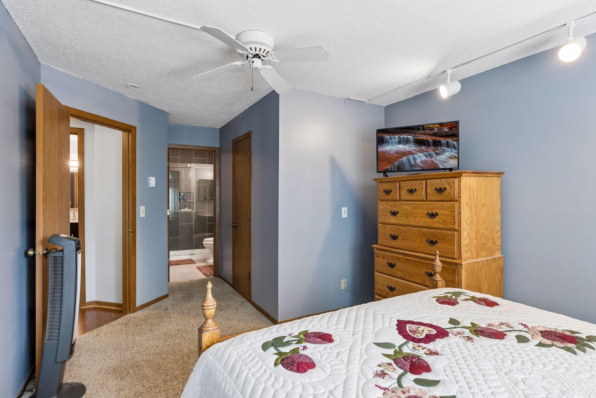 View of Residential at 2130 Ridge Drive #23, Saint Louis Park MN 55416, Saint Louis Park (19 of 27) - Mike Wilen | Minnesota Team Real Estate