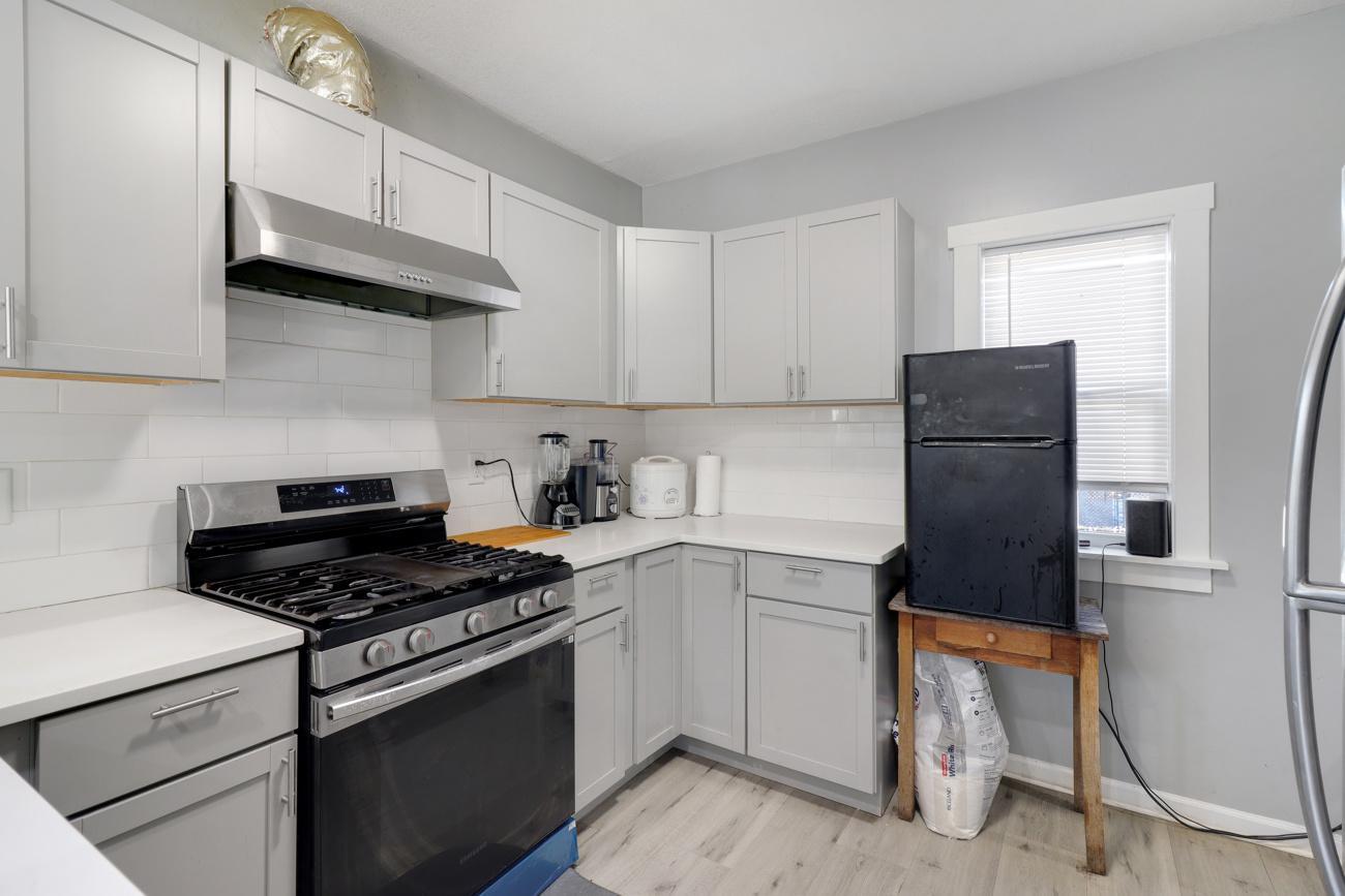 View of Residential at 4019 colfax Avenue, Minneapolis MN 55412, Minneapolis (12 of 22) - Mike Wilen | Minnesota Team Real Estate