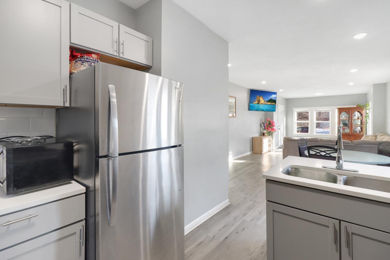 View of Residential at 4019 colfax Avenue, Minneapolis MN 55412, Minneapolis (11 of 22) - Mike Wilen | Minnesota Team Real Estate