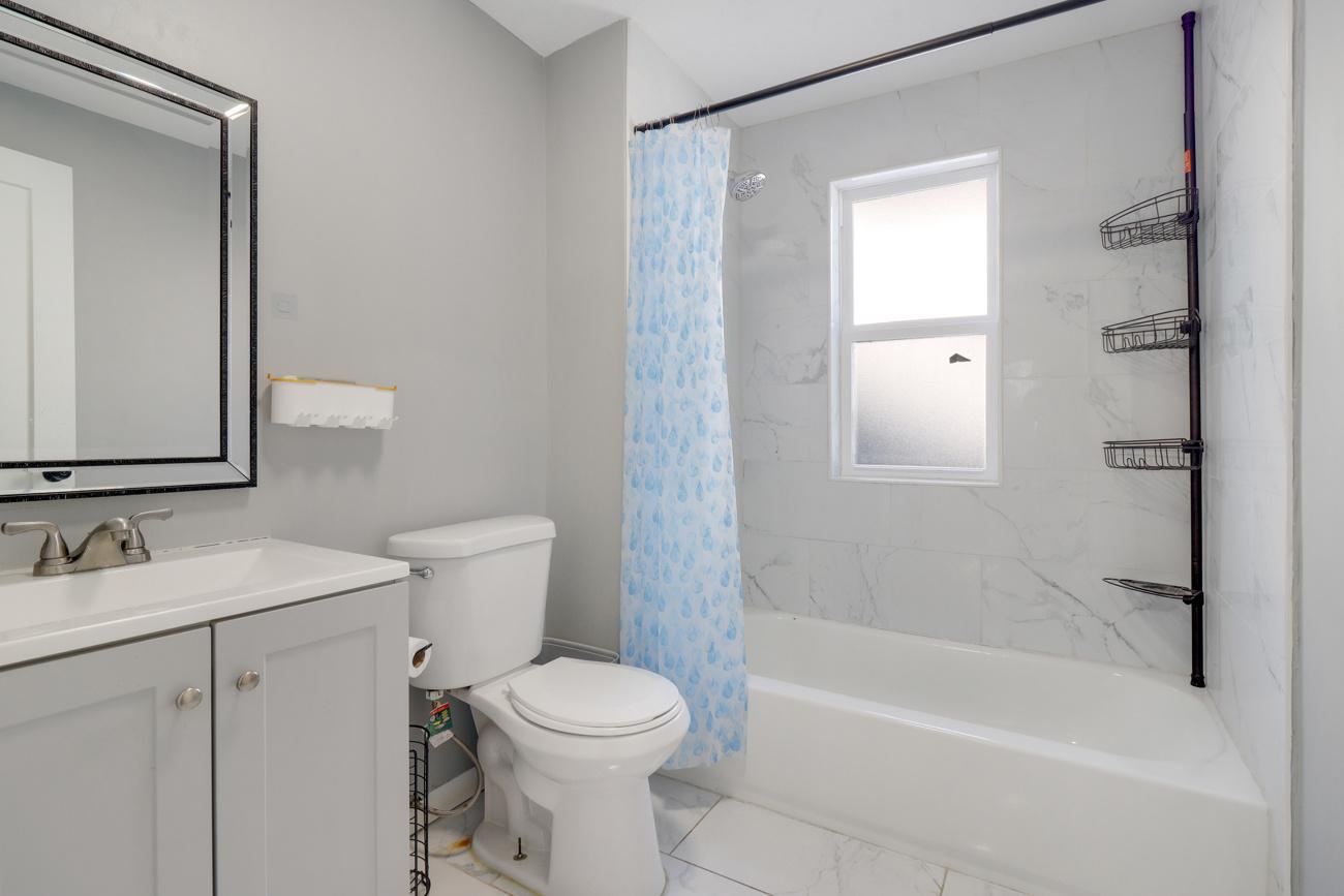 View of Residential at 4019 colfax Avenue, Minneapolis MN 55412, Minneapolis (6 of 22) - Mike Wilen | Minnesota Team Real Estate
