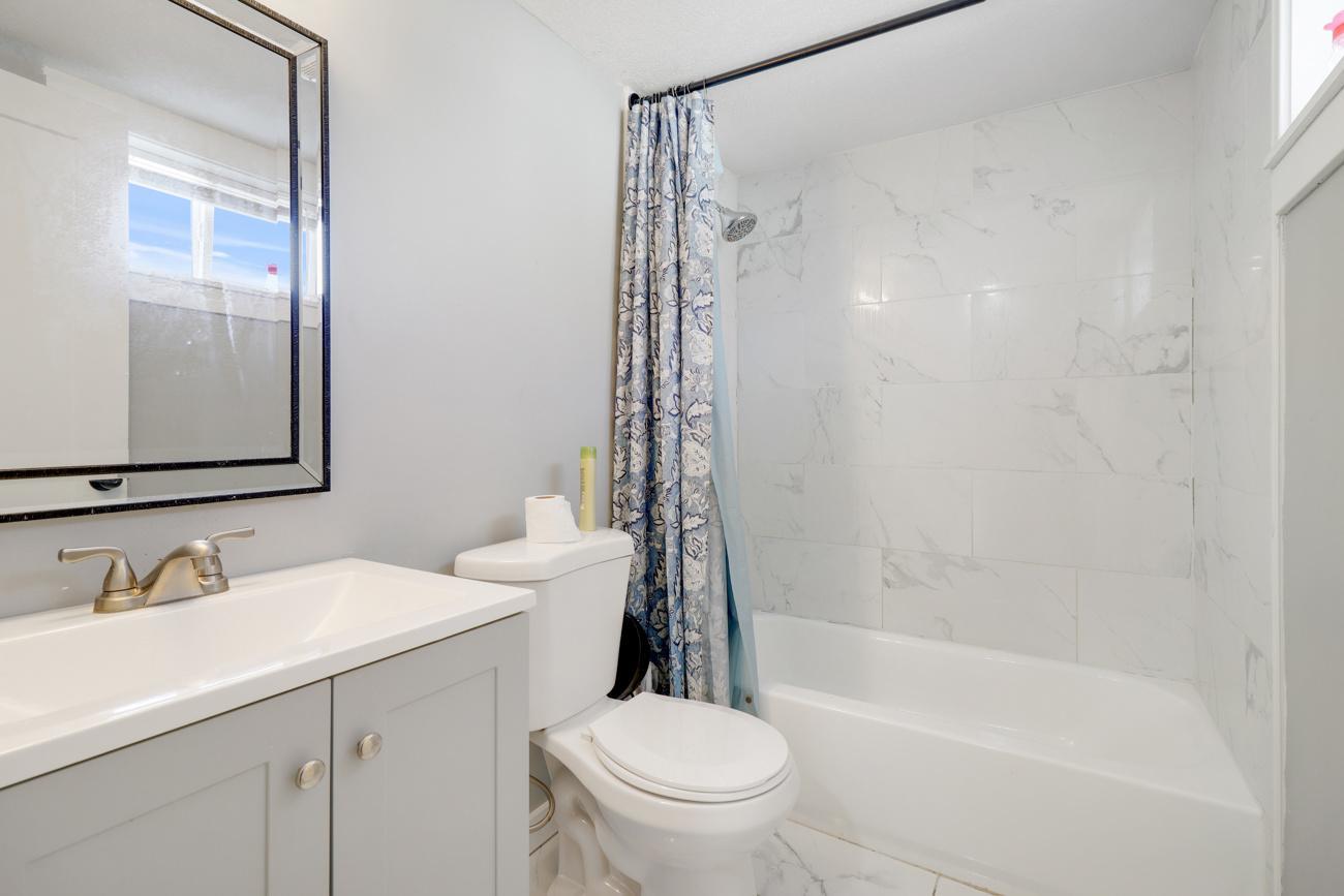 View of Residential at 4019 colfax Avenue, Minneapolis MN 55412, Minneapolis (4 of 22) - Mike Wilen | Minnesota Team Real Estate