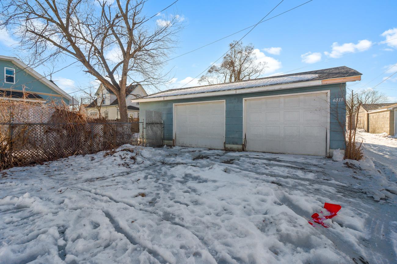 View of Residential at 4019 colfax Avenue, Minneapolis MN 55412, Minneapolis (18 of 22) - Mike Wilen | Minnesota Team Real Estate
