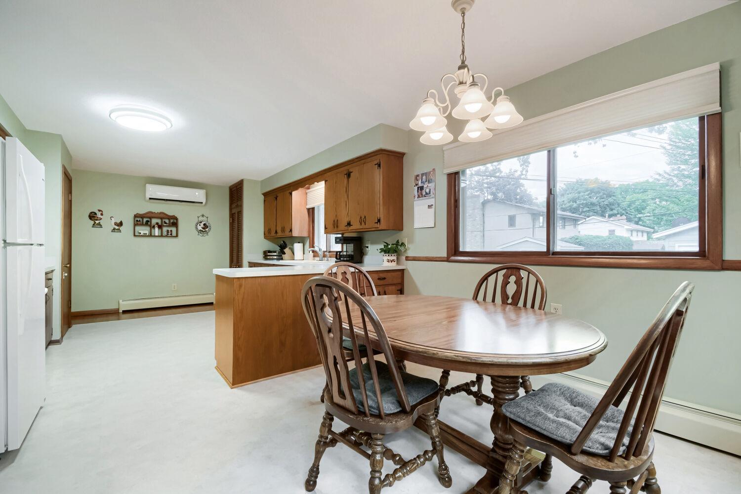 View of Residential at 6907 46th Avenue, Crystal MN 55428, Crystal (14 of 29) - Mike Wilen | Minnesota Team Real Estate