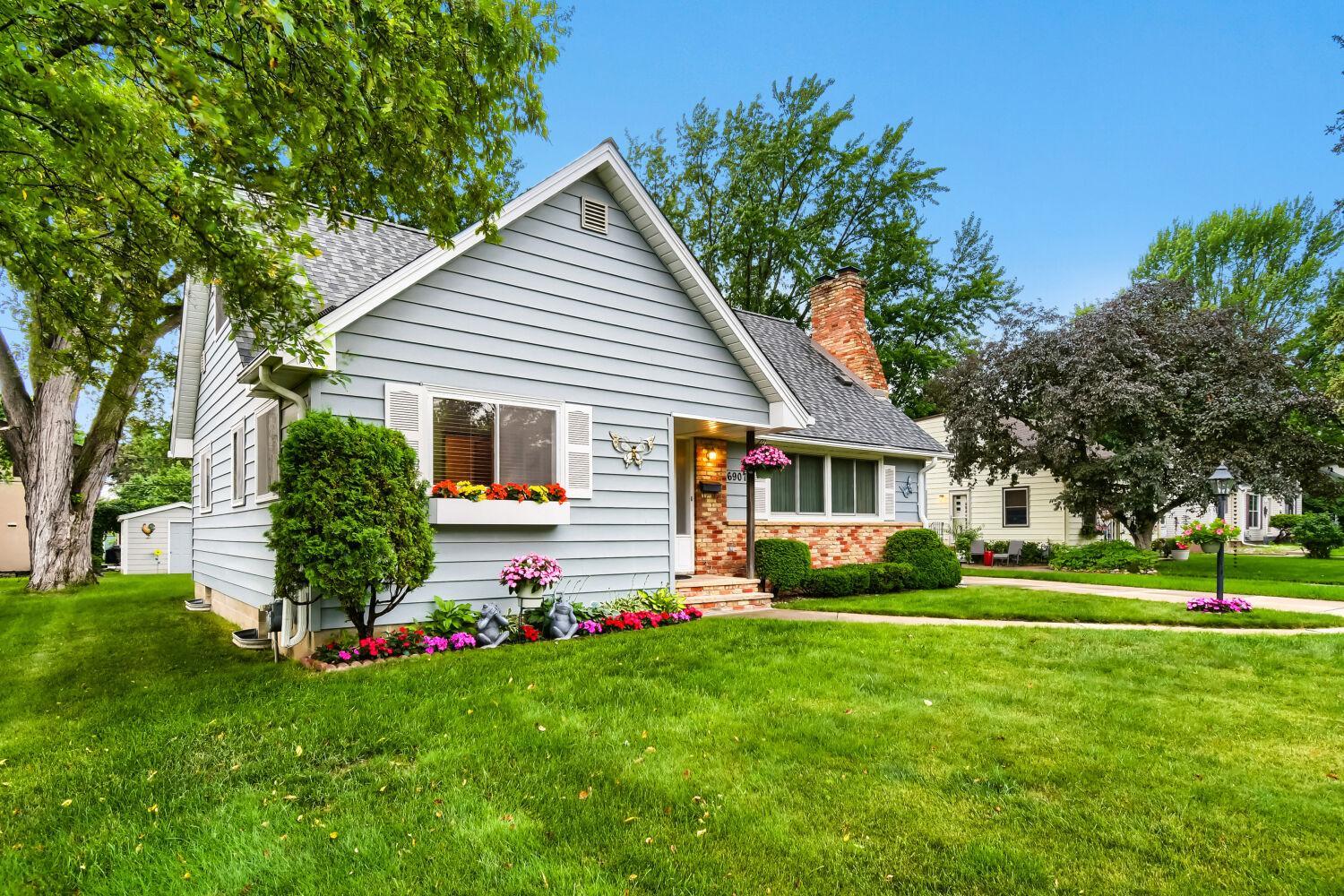 View of Residential at 6907 46th Avenue, Crystal MN 55428, Crystal (2 of 29) - Mike Wilen | Minnesota Team Real Estate