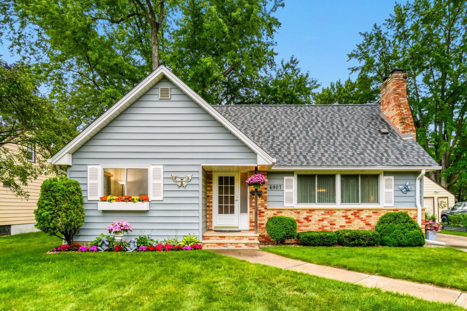 View of Residential at 6907 46th Avenue, Crystal MN 55428, Crystal - Mike Wilen | Minnesota Team Real Estate