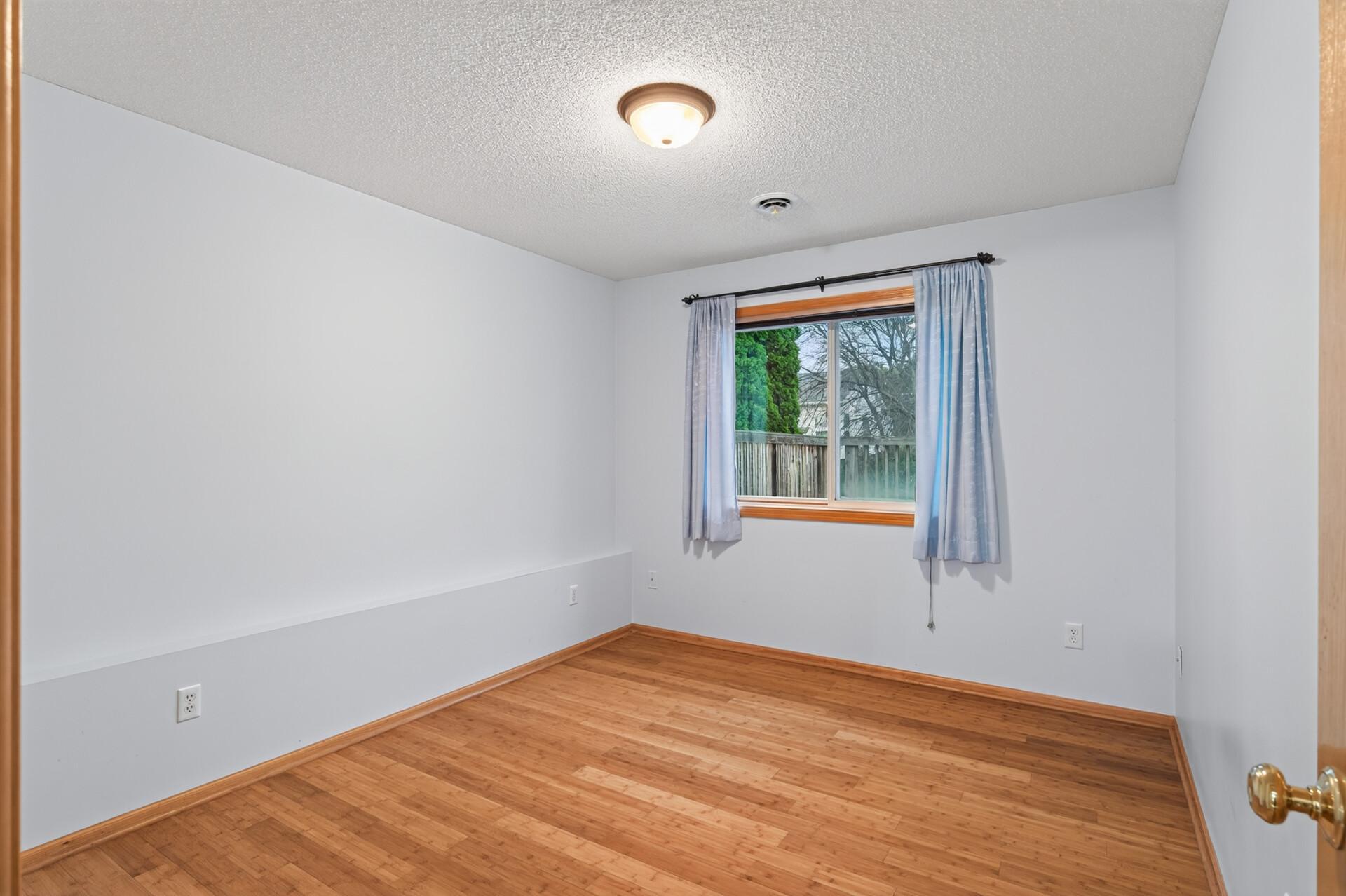 View of Residential at 3311 Bluebell Avenue, Brooklyn Park MN 55443, Brooklyn Park (22 of 33) - Mike Wilen | Minnesota Team Real Estate