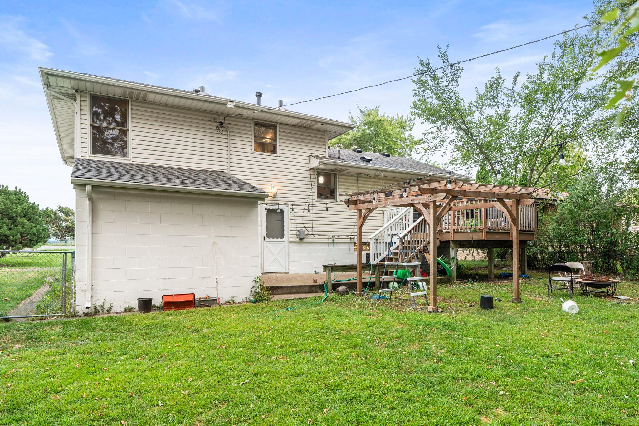 View of Residential at 5872 Jefferson Street, Fridley MN 55432, Fridley (38 of 55) - Mike Wilen | Minnesota Team Real Estate