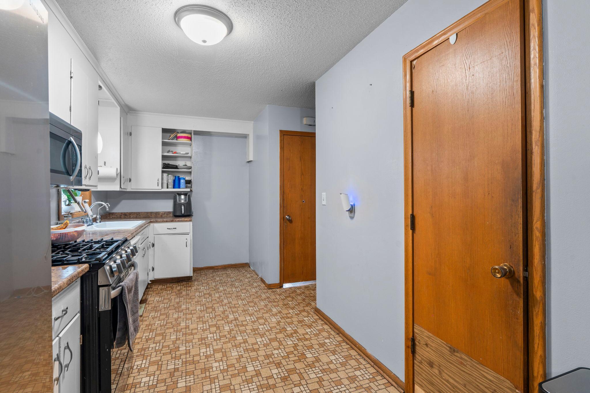 View of Residential at 5872 Jefferson Street, Fridley MN 55432, Fridley (24 of 55) - Mike Wilen | Minnesota Team Real Estate