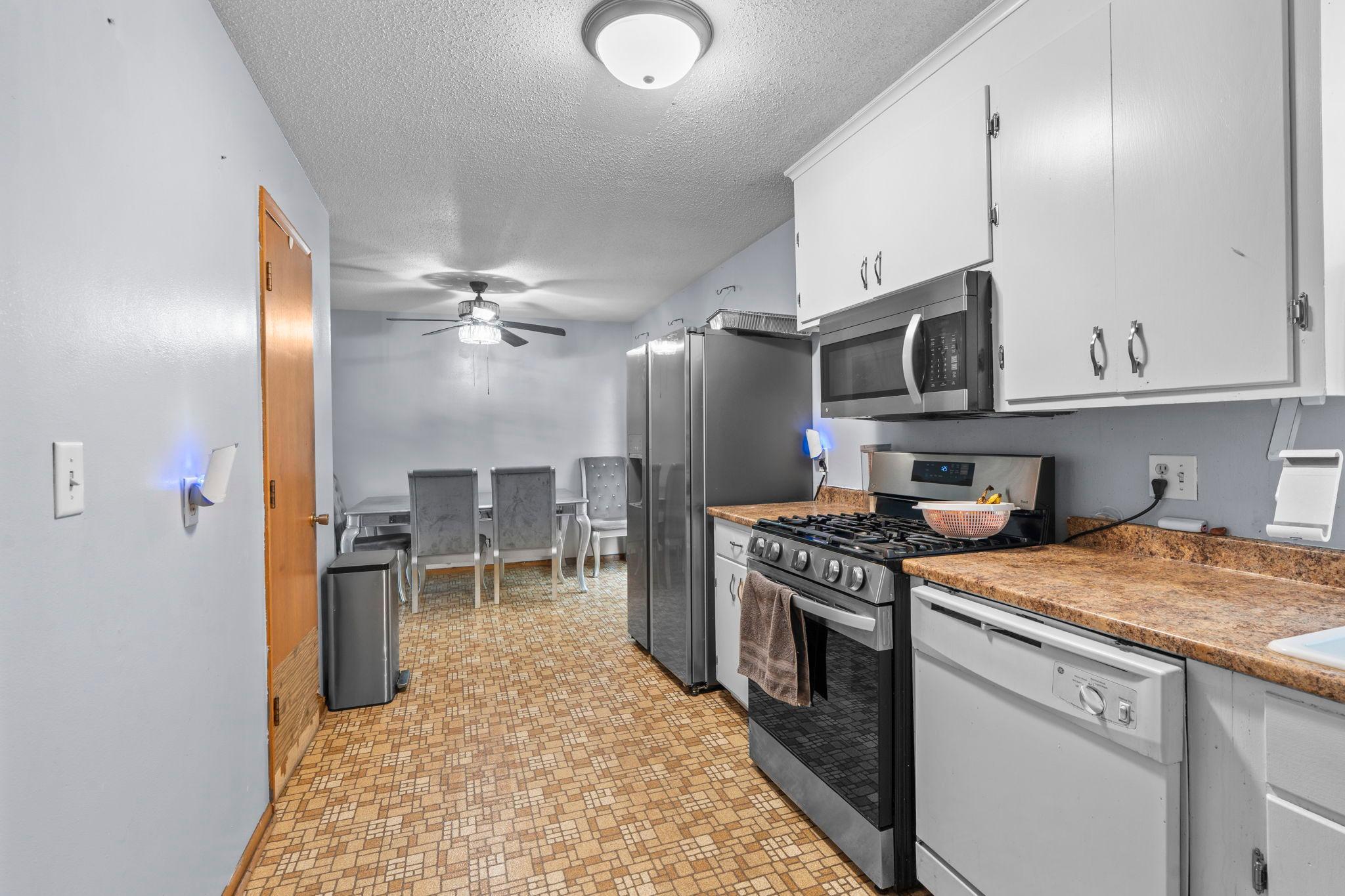 View of Residential at 5872 Jefferson Street, Fridley MN 55432, Fridley (21 of 55) - Mike Wilen | Minnesota Team Real Estate