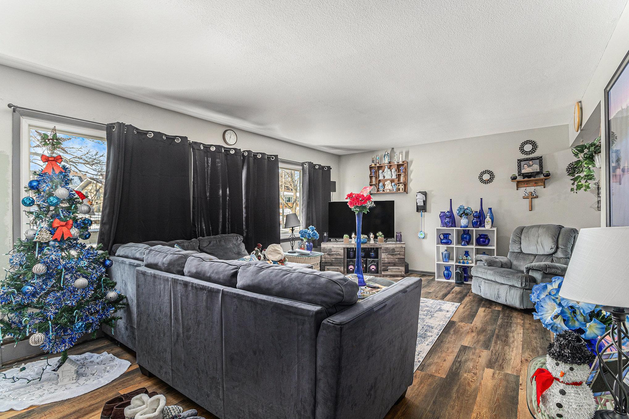 View of Commercial Sale at 1900 Vincent Avenue, Minneapolis MN 55411, Minneapolis (9 of 29) - Mike Wilen | Minnesota Team Real Estate
