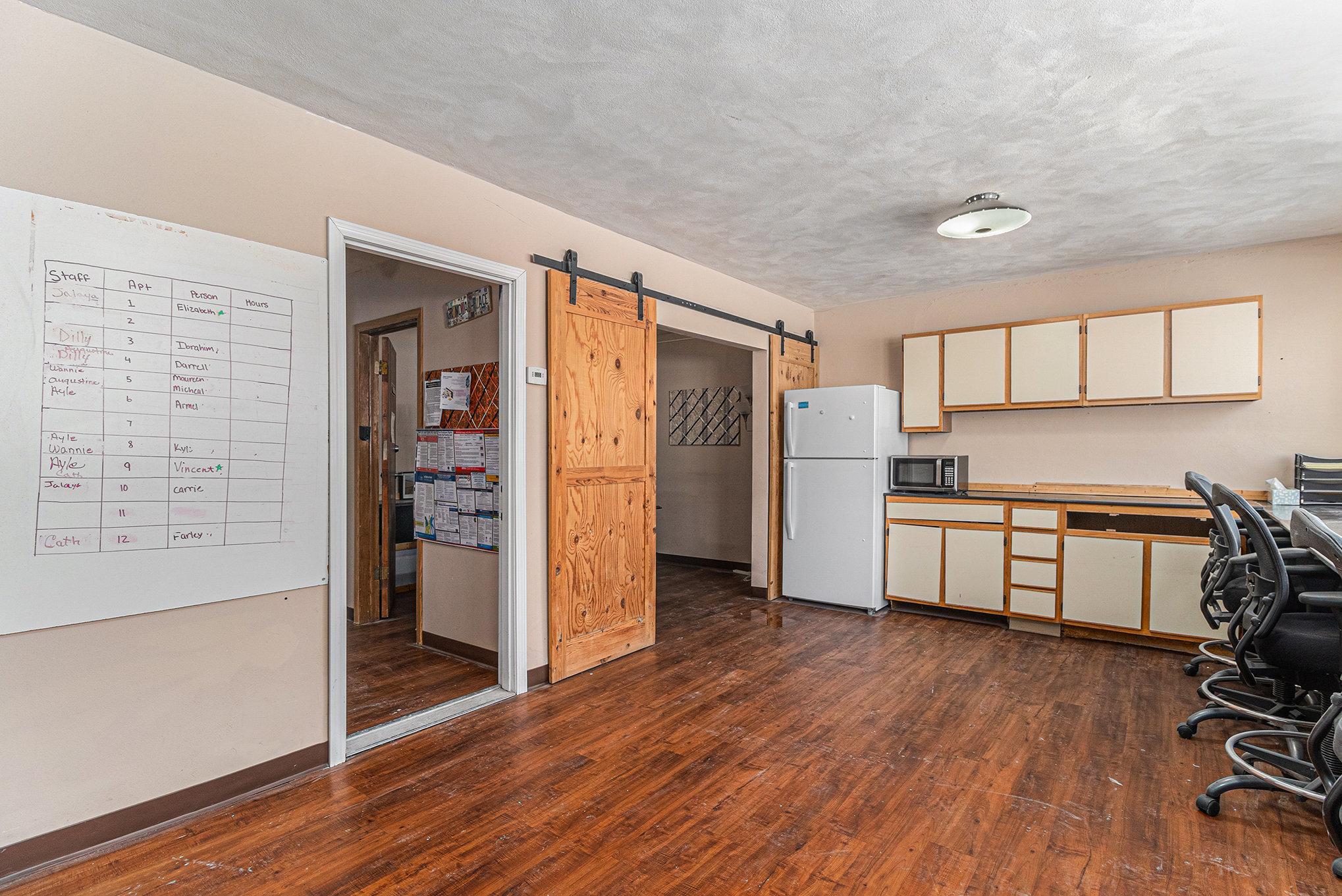 View of Commercial Sale at 1900 Vincent Avenue, Minneapolis MN 55411, Minneapolis (17 of 29) - Mike Wilen | Minnesota Team Real Estate