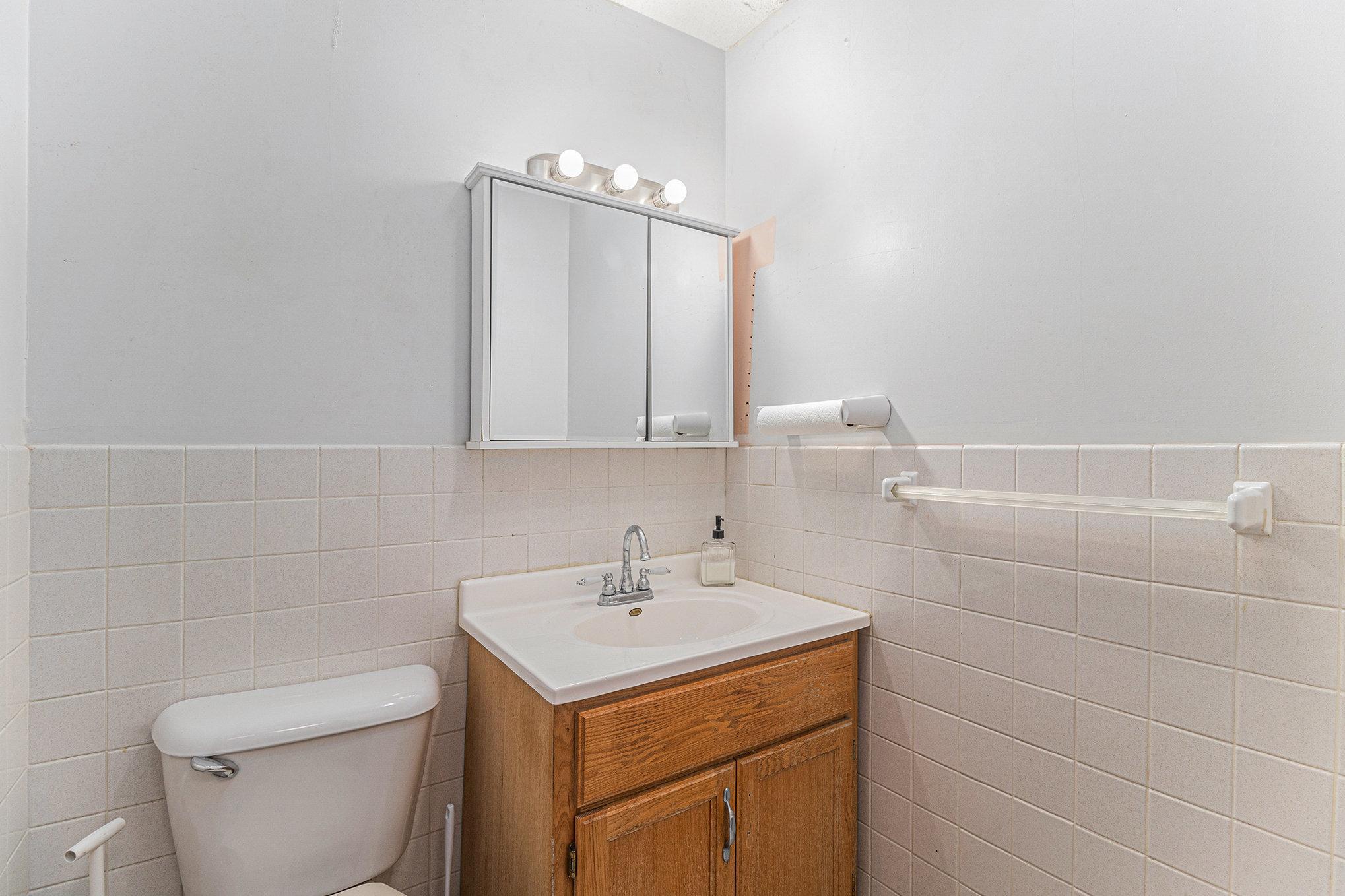 View of Commercial Sale at 1900 Vincent Avenue, Minneapolis MN 55411, Minneapolis (23 of 29) - Mike Wilen | Minnesota Team Real Estate