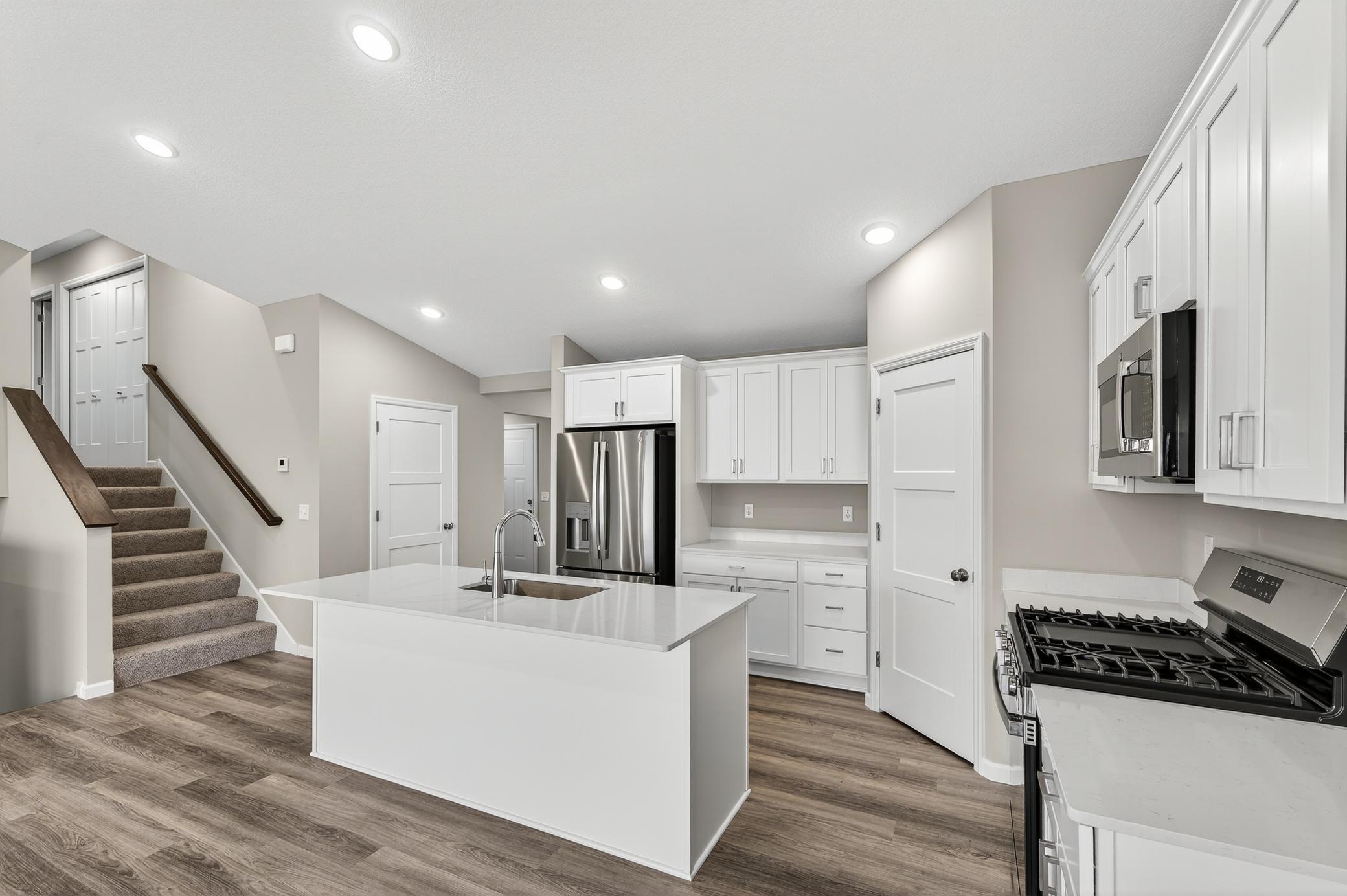 View of Residential at 915 Yellowcrest Street, Delano MN 55328, Delano (8 of 27) - Mike Wilen | Minnesota Team Real Estate