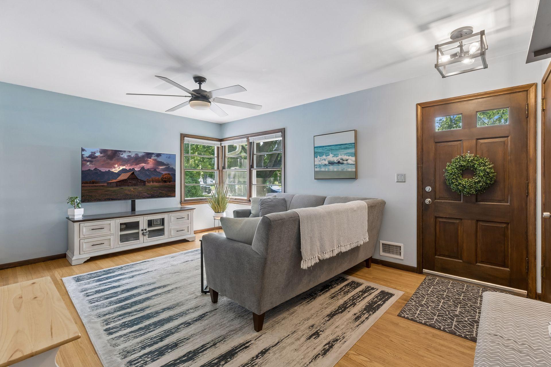 View of Residential at 6810 24th Street, Saint Louis Park MN 55426, Saint Louis Park (3 of 28) - Mike Wilen | Minnesota Team Real Estate