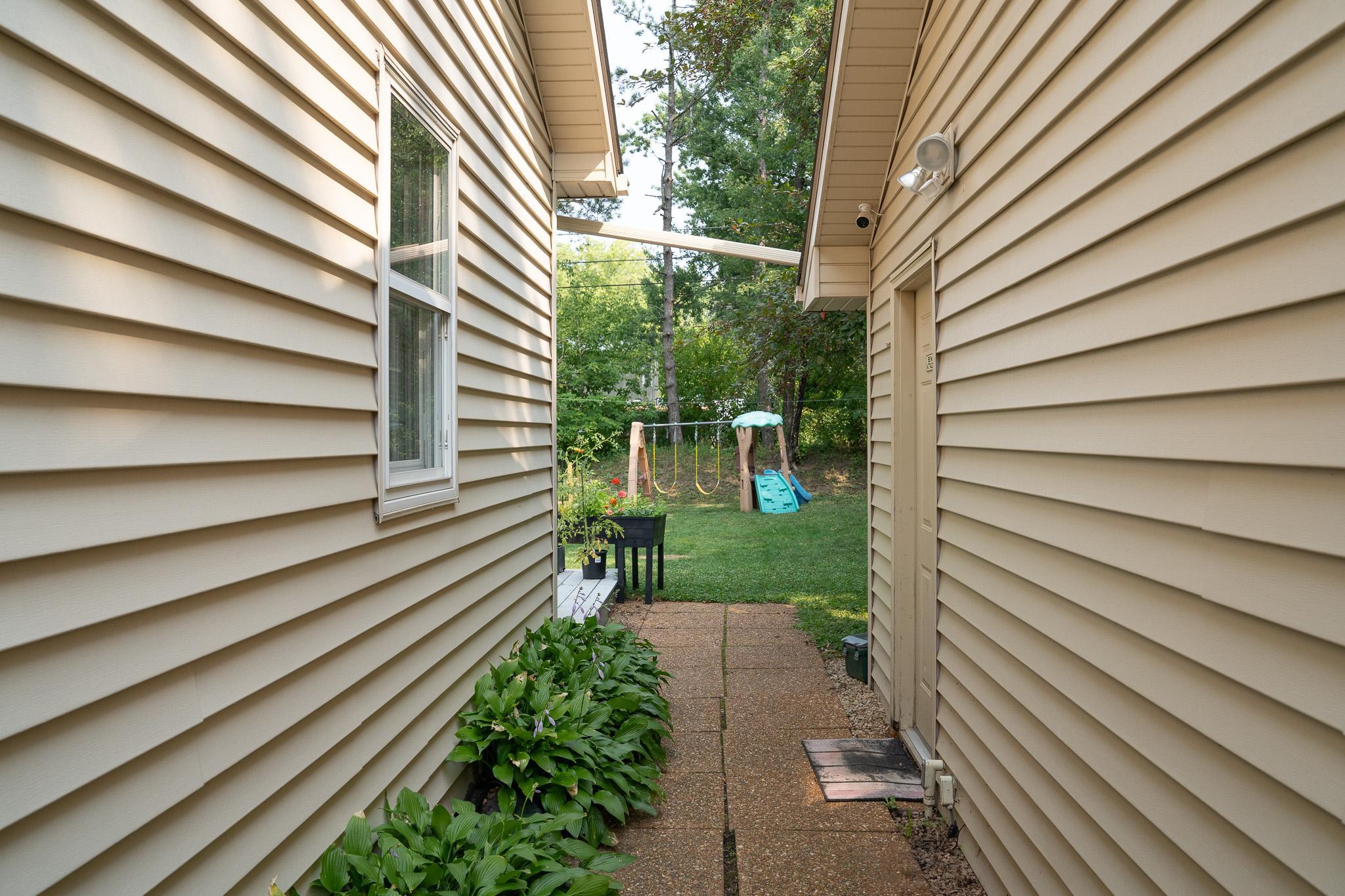View of Residential at 2027 Northwood Drive, North Saint Paul MN 55109, North Saint Paul (42 of 49) - Mike Wilen | Minnesota Team Real Estate
