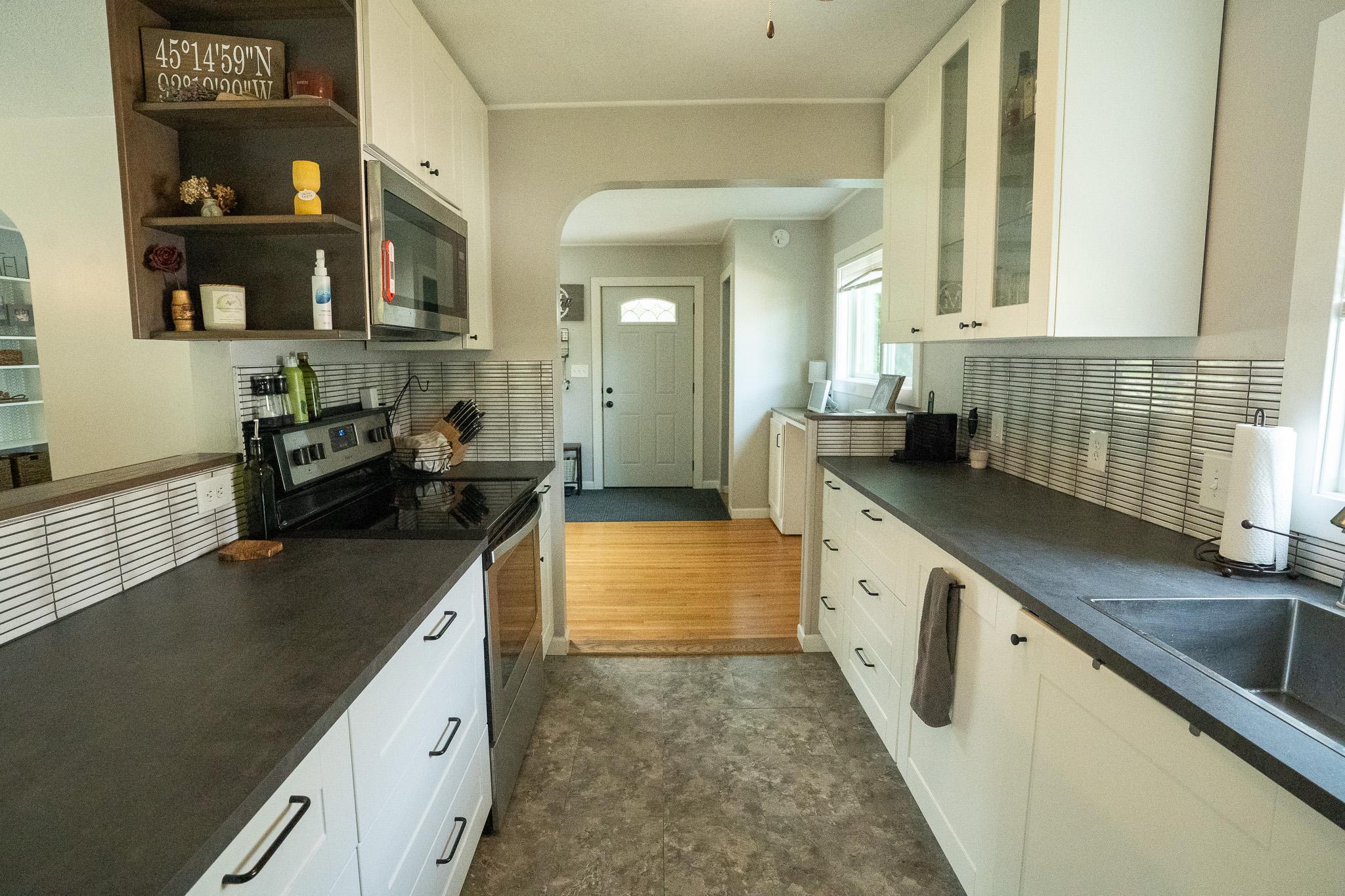 View of Residential at 2027 Northwood Drive, North Saint Paul MN 55109, North Saint Paul (11 of 49) - Mike Wilen | Minnesota Team Real Estate