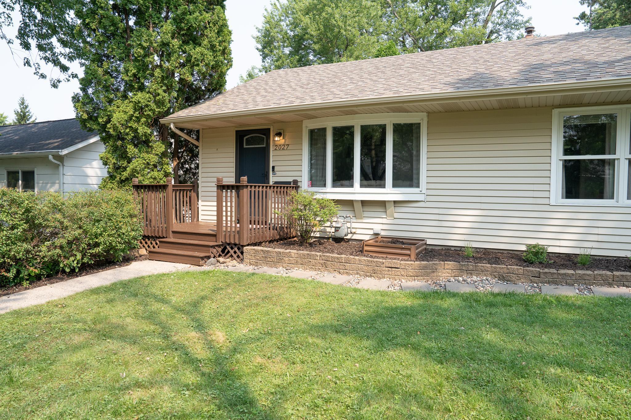 View of Residential at 2027 Northwood Drive, North Saint Paul MN 55109, North Saint Paul (5 of 49) - Mike Wilen | Minnesota Team Real Estate