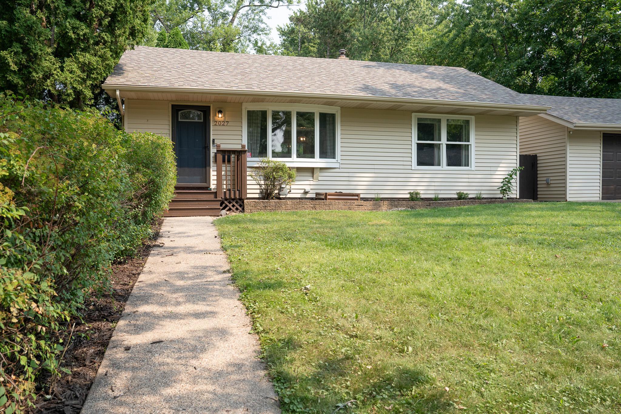 View of Residential at 2027 Northwood Drive, North Saint Paul MN 55109, North Saint Paul (3 of 49) - Mike Wilen | Minnesota Team Real Estate