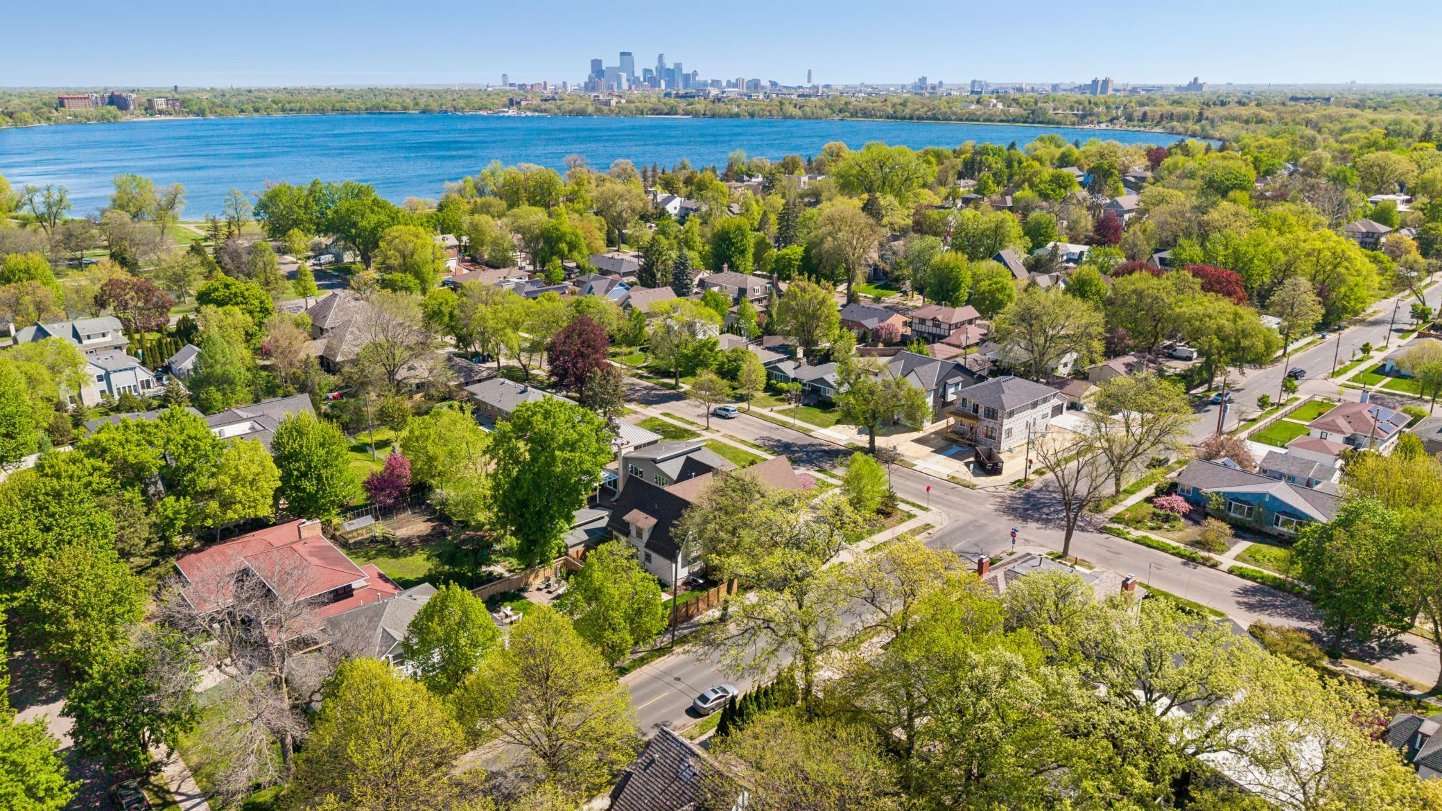 View of Residential at 3844 Xerxes Avenue, Minneapolis MN 55410, Minneapolis (4 of 40) - Mike Wilen | Minnesota Team Real Estate