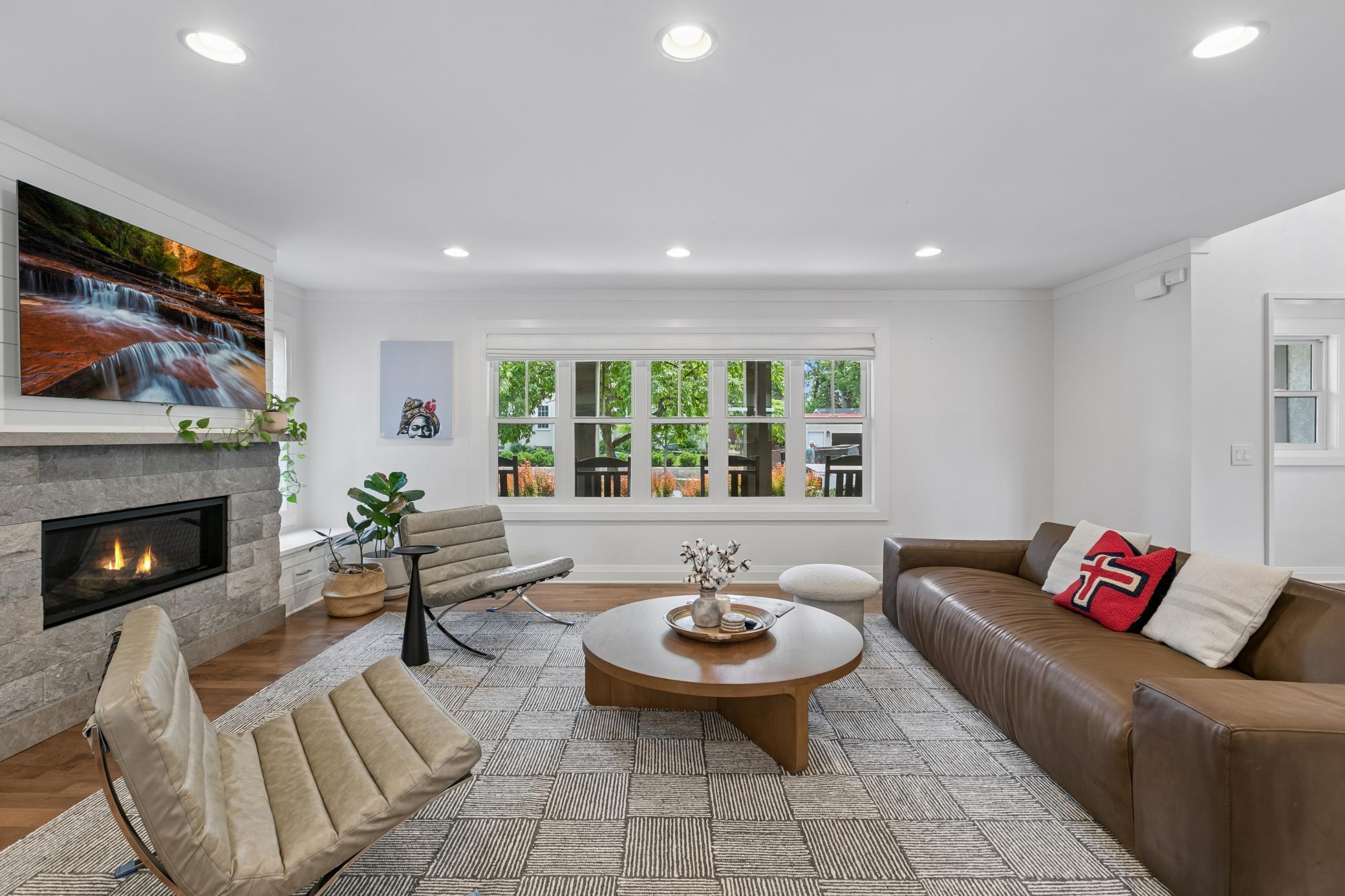 View of Residential at 3844 Xerxes Avenue, Minneapolis MN 55410, Minneapolis (12 of 40) - Mike Wilen | Minnesota Team Real Estate