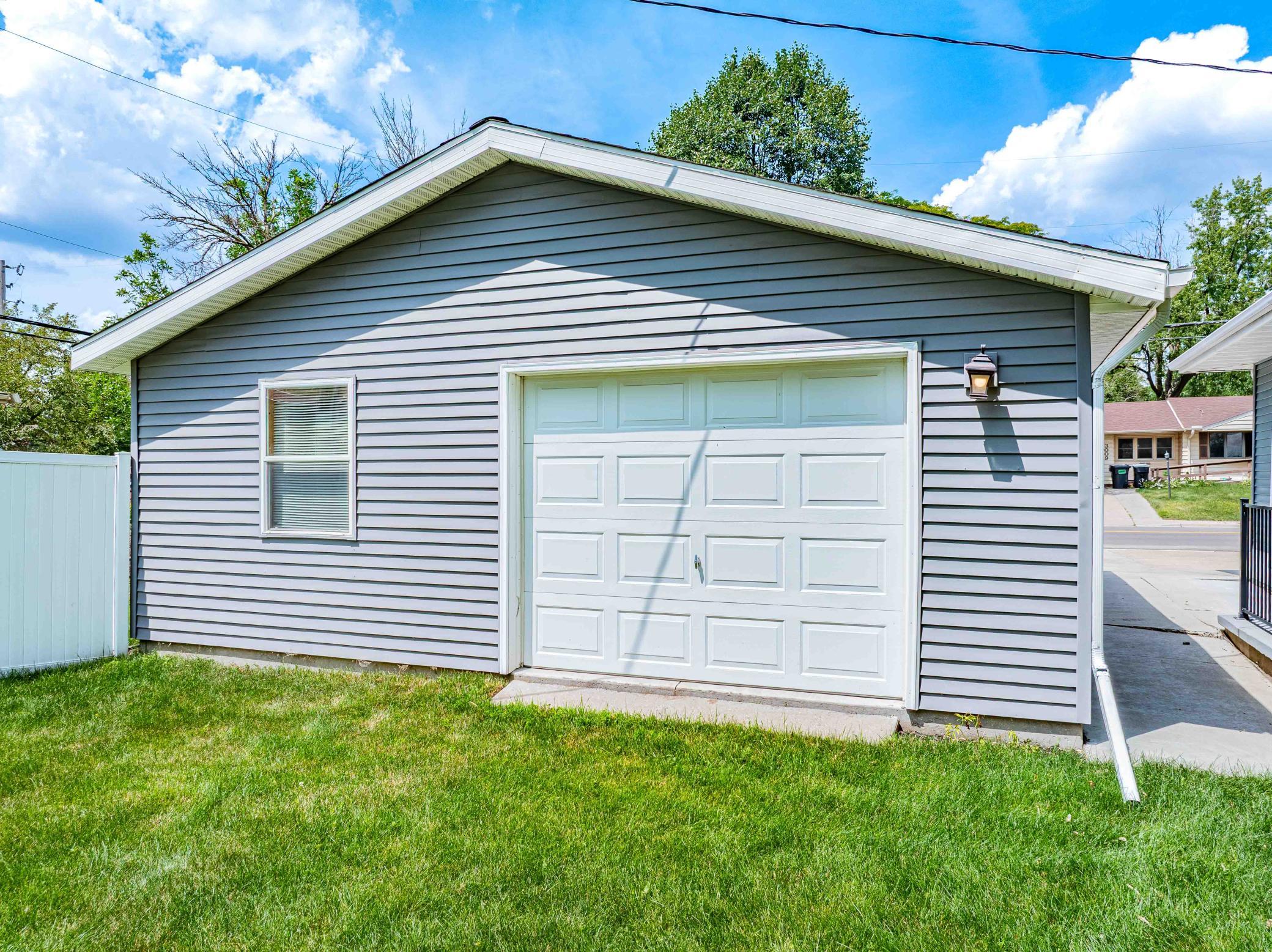 View of Residential at 3008 29th Avenue, Saint Anthony MN 55418, Saint Anthony (21 of 99) - Mike Wilen | Minnesota Team Real Estate
