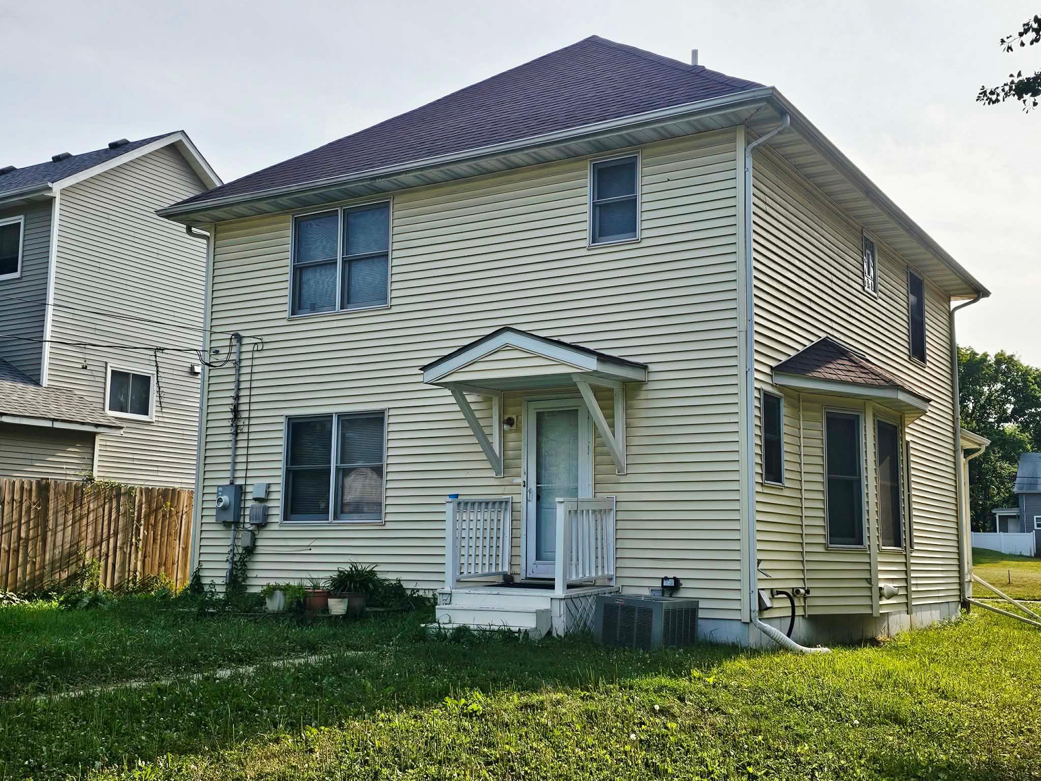 View of Residential at 2324 Emerson Avenue, Minneapolis MN 55411, Minneapolis (15 of 18) - Mike Wilen | Minnesota Team Real Estate