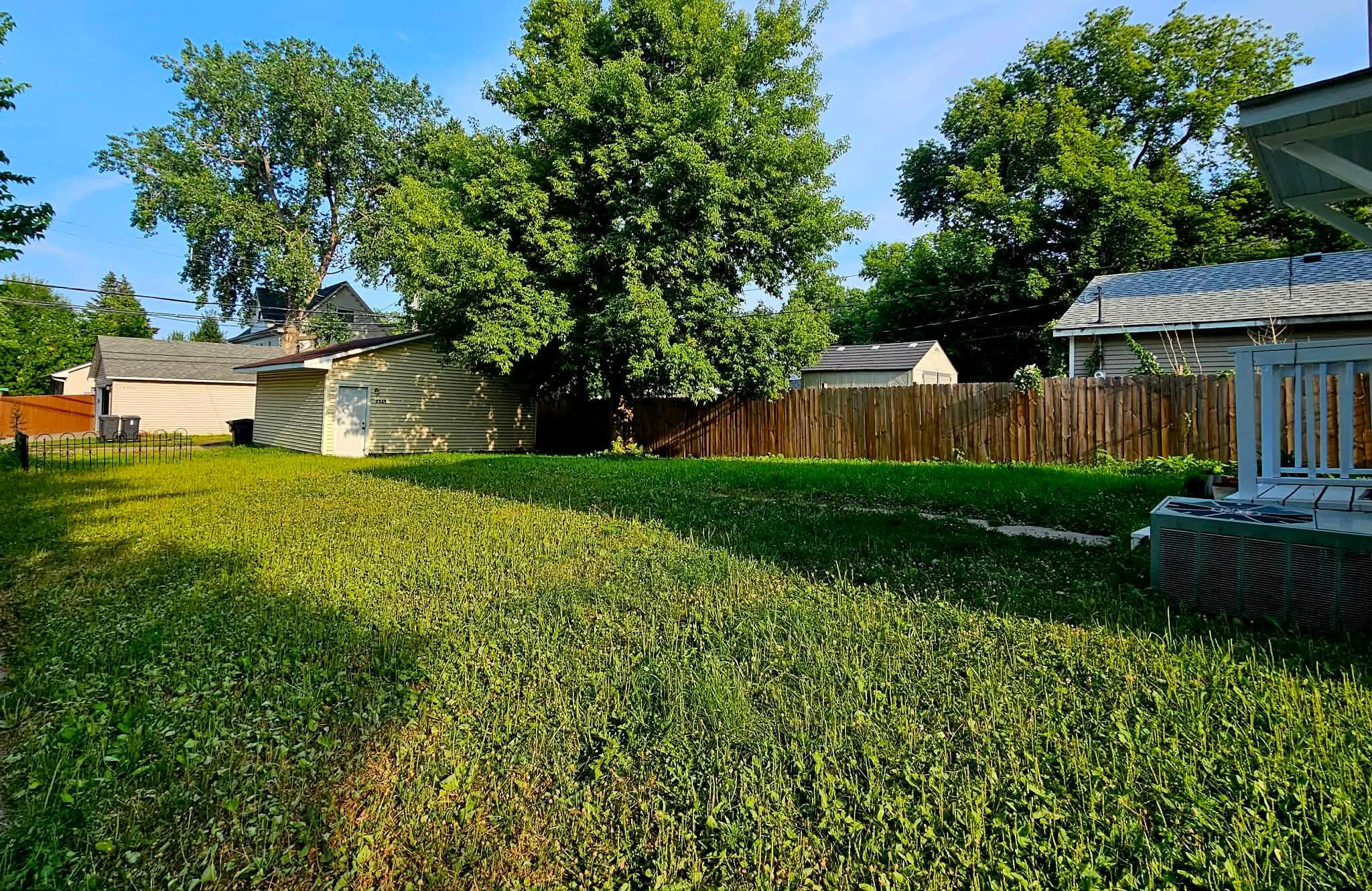 View of Residential at 2324 Emerson Avenue, Minneapolis MN 55411, Minneapolis (16 of 18) - Mike Wilen | Minnesota Team Real Estate