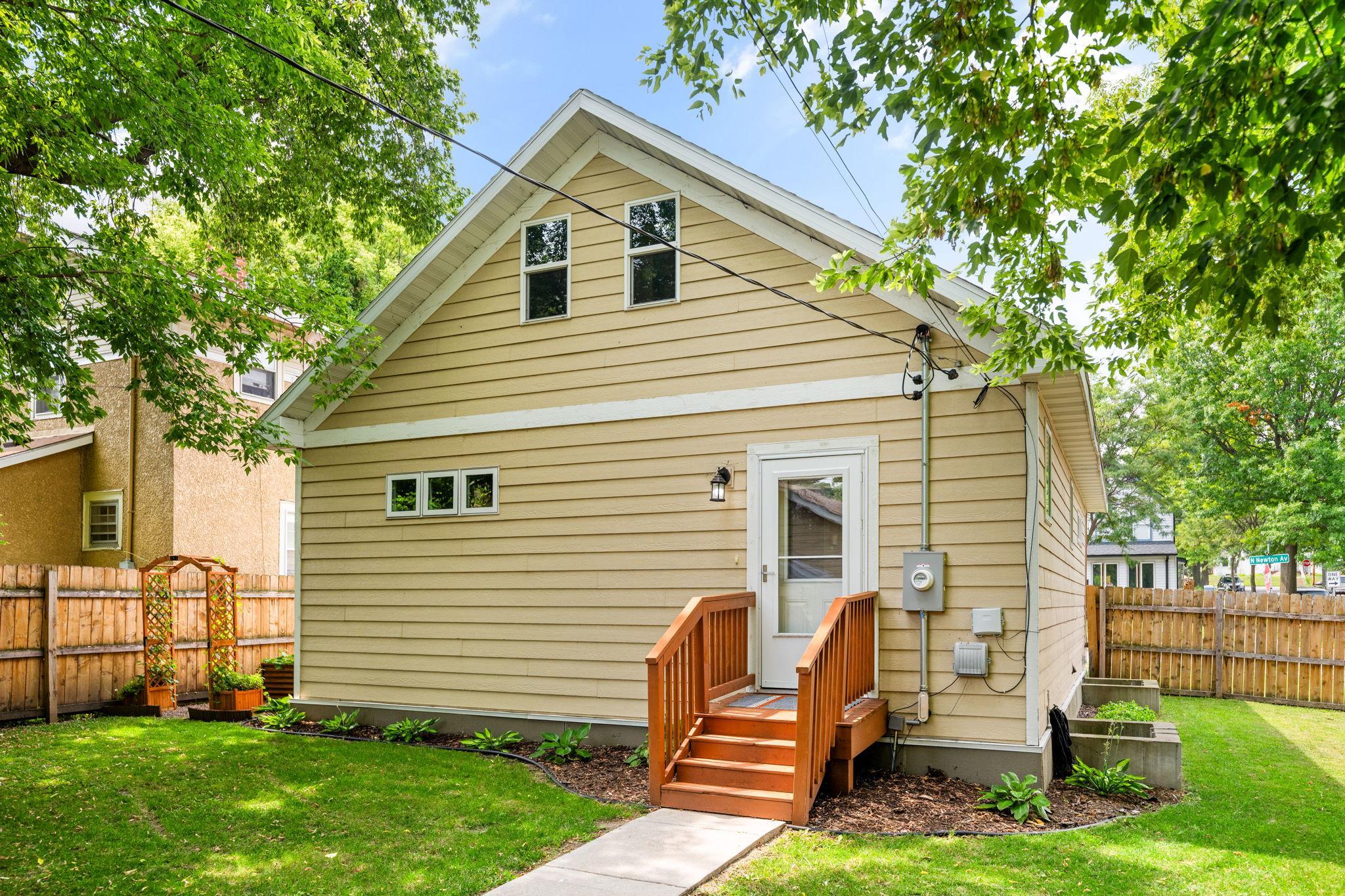 View of Residential at 1730 Newton Avenue, Minneapolis MN 55411, Minneapolis (45 of 48) - Mike Wilen | Minnesota Team Real Estate