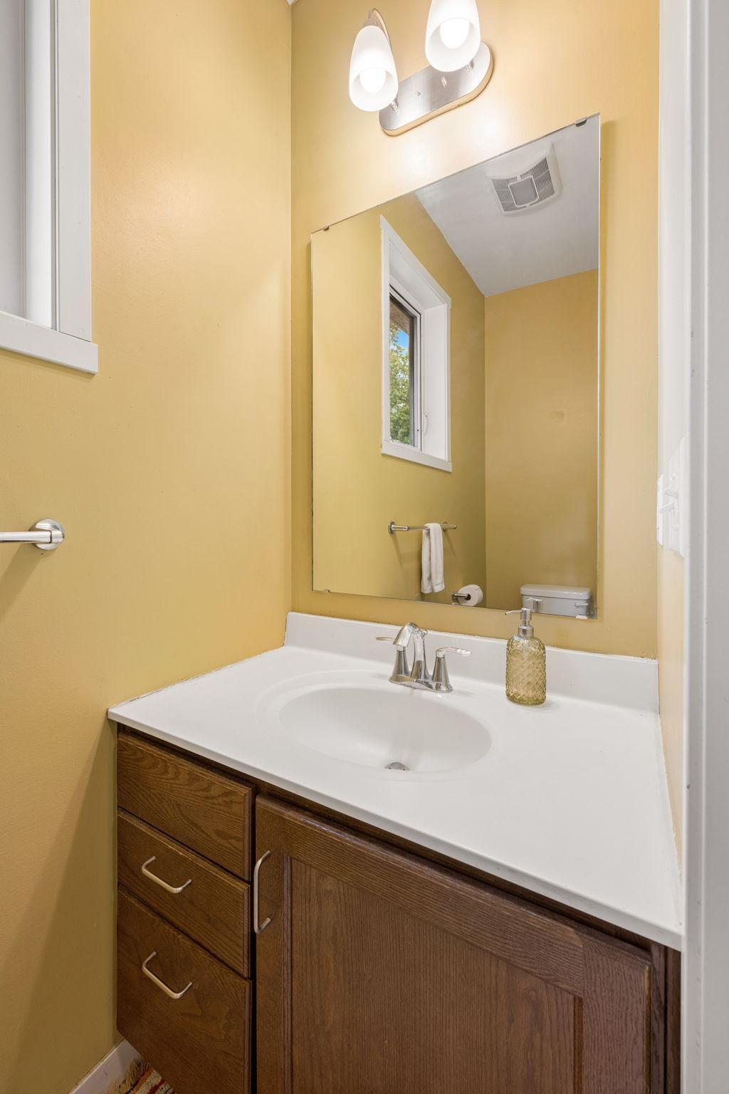 View of Residential at 1730 Newton Avenue, Minneapolis MN 55411, Minneapolis (23 of 48) - Mike Wilen | Minnesota Team Real Estate