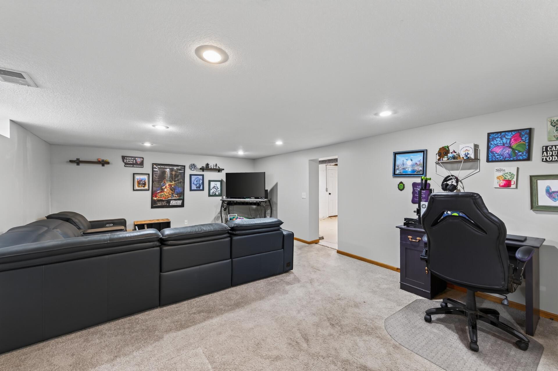 View of Residential at 816 8th Street, Farmington MN 55024, Farmington (22 of 34) - Mike Wilen | Minnesota Team Real Estate