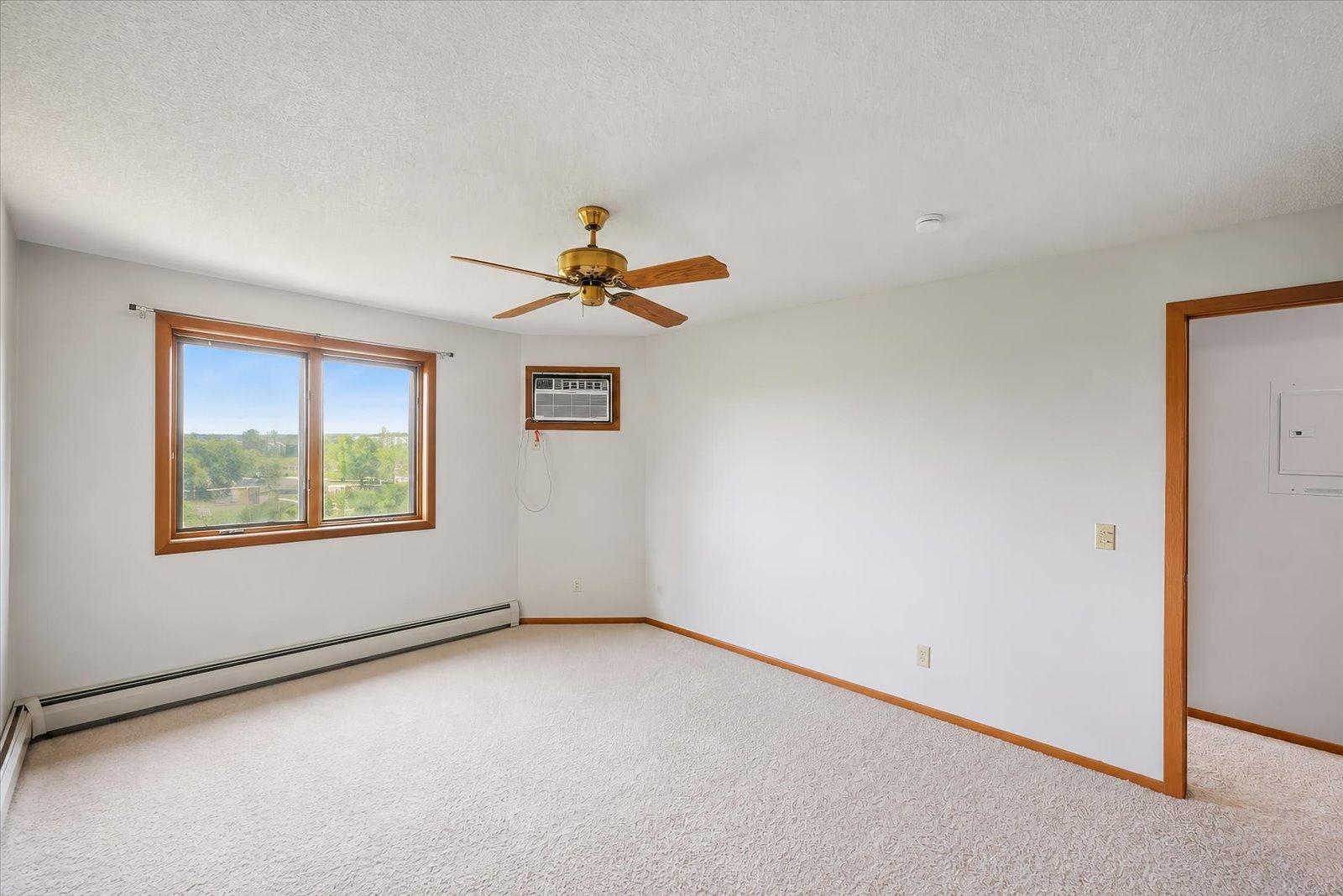 View of Residential at 14831 Endicott Way #316, Apple Valley MN 55124, Apple Valley (15 of 29) - Mike Wilen | Minnesota Team Real Estate