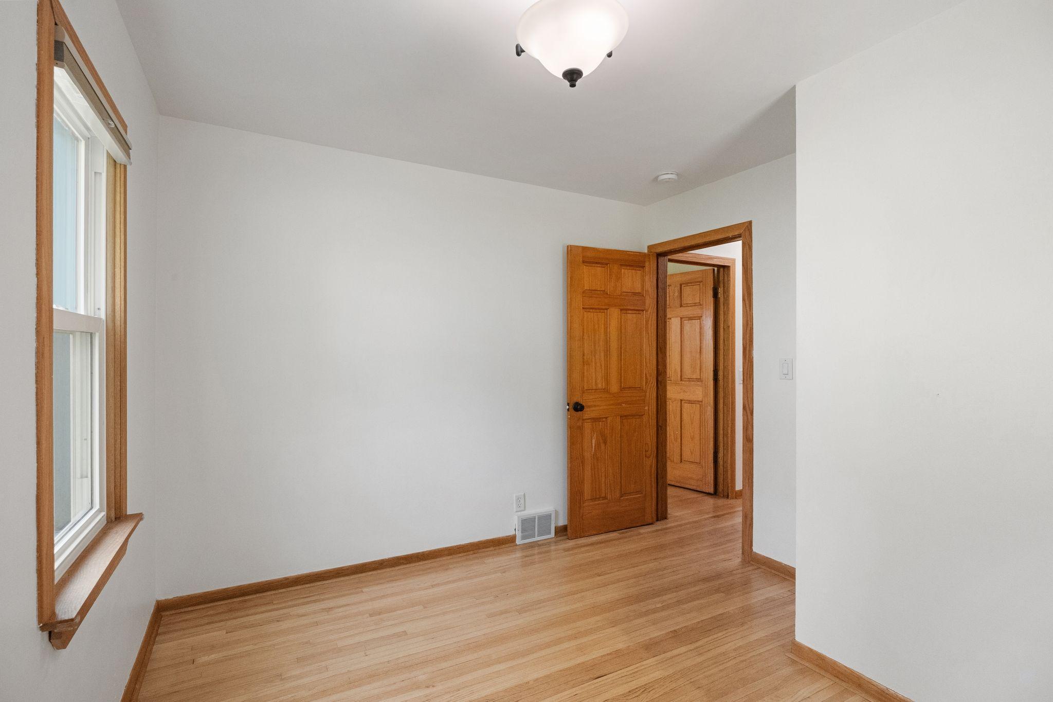 View of Residential at 3727 Yates Avenue, Crystal MN 55422, Crystal (21 of 38) - Mike Wilen | Minnesota Team Real Estate