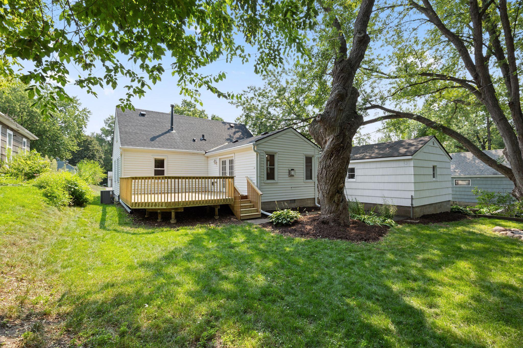 View of Residential at 3727 Yates Avenue, Crystal MN 55422, Crystal (33 of 38) - Mike Wilen | Minnesota Team Real Estate