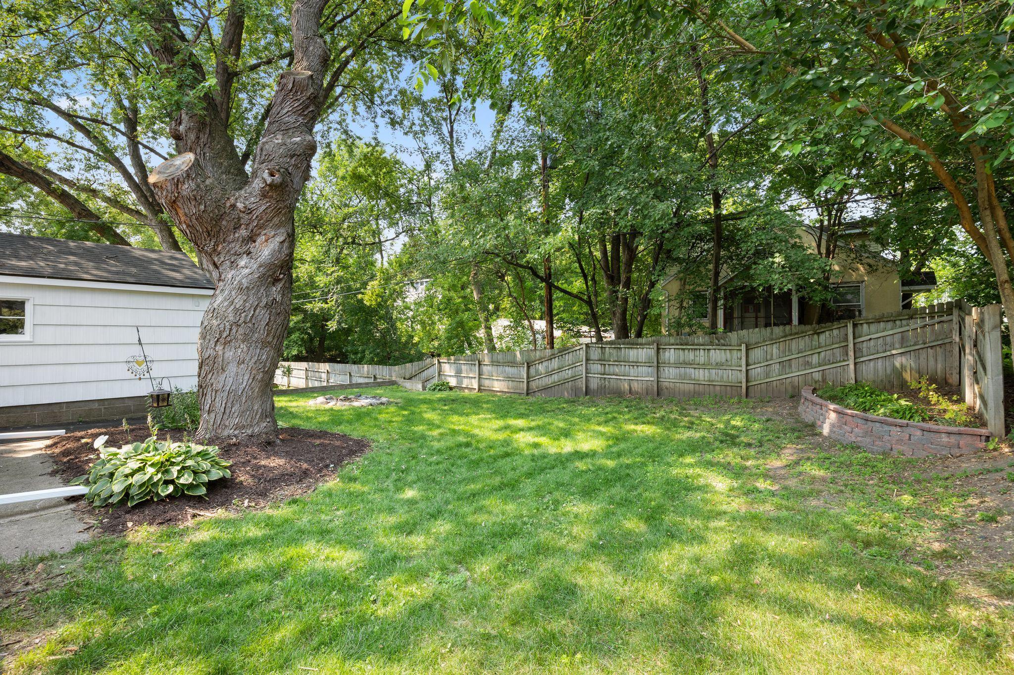 View of Residential at 3727 Yates Avenue, Crystal MN 55422, Crystal (36 of 38) - Mike Wilen | Minnesota Team Real Estate