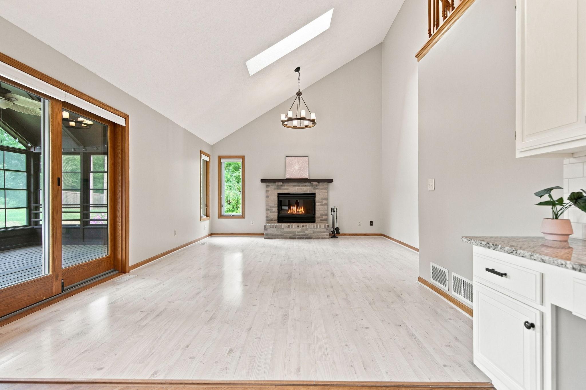 View of Residential at 10340 Summer Place, Eden Prairie MN 55347, Eden Prairie (14 of 34) - Mike Wilen | Minnesota Team Real Estate