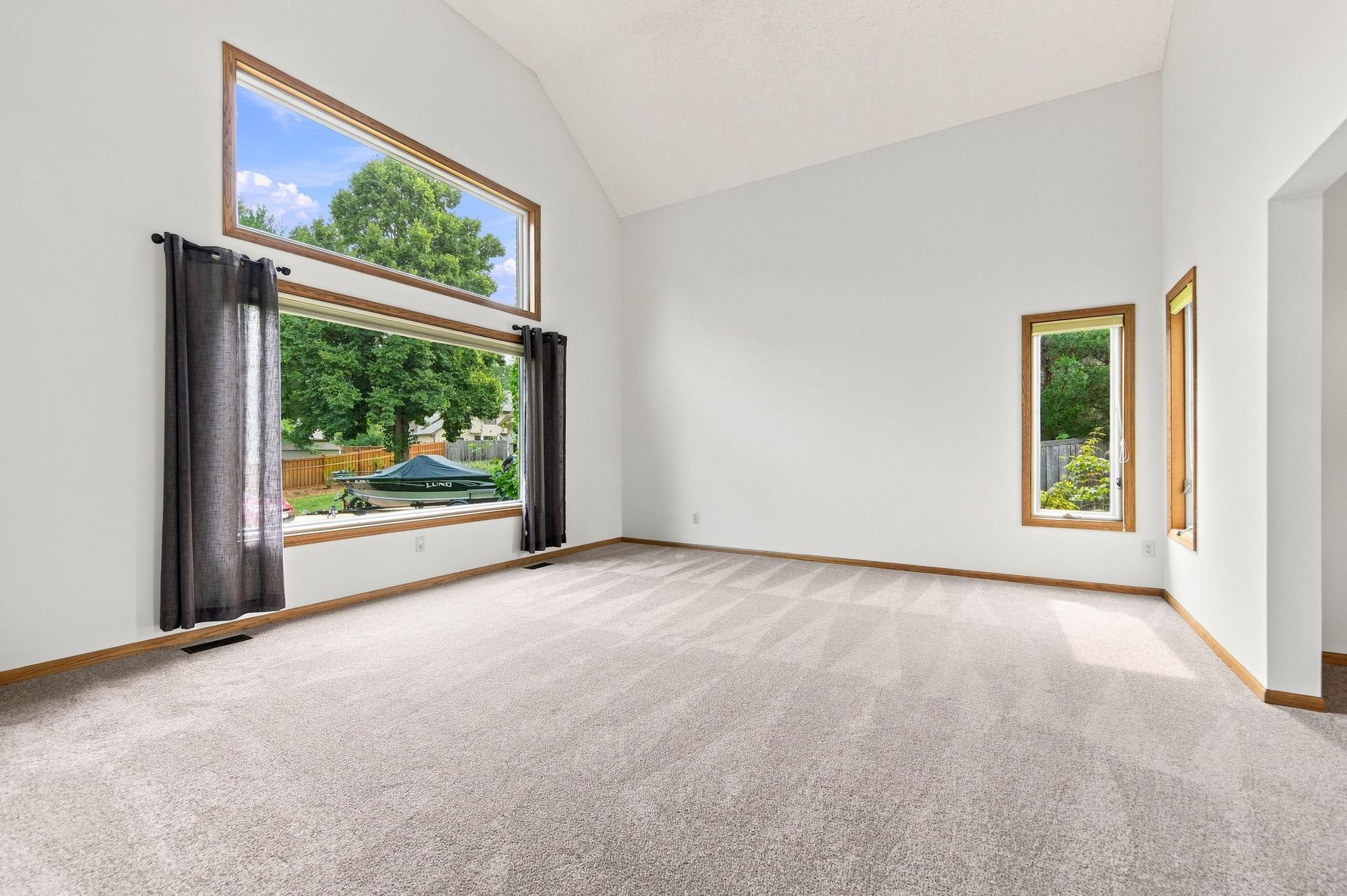 View of Residential at 10340 Summer Place, Eden Prairie MN 55347, Eden Prairie (9 of 34) - Mike Wilen | Minnesota Team Real Estate