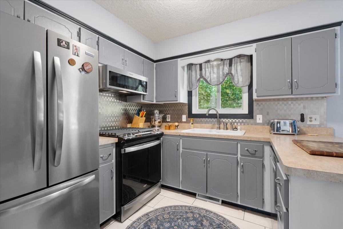 View of Residential at 11902 Wisconsin Avenue, Champlin MN 55316, Champlin (9 of 40) - Mike Wilen | Minnesota Team Real Estate